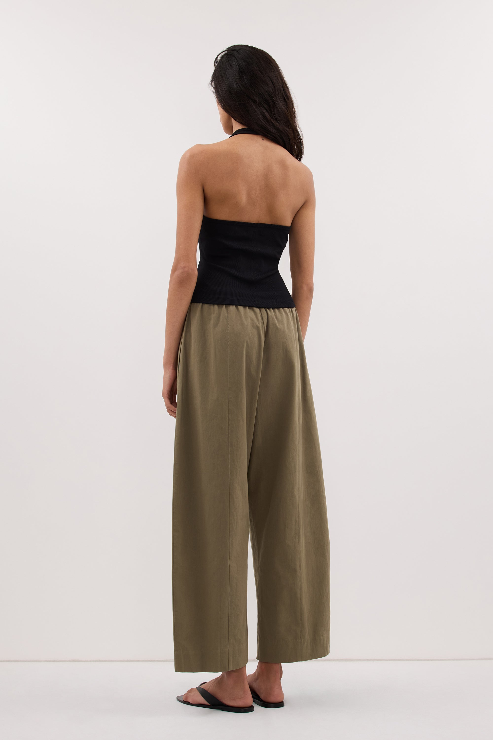 HARLAN BLACK KNIT HALTER TOP