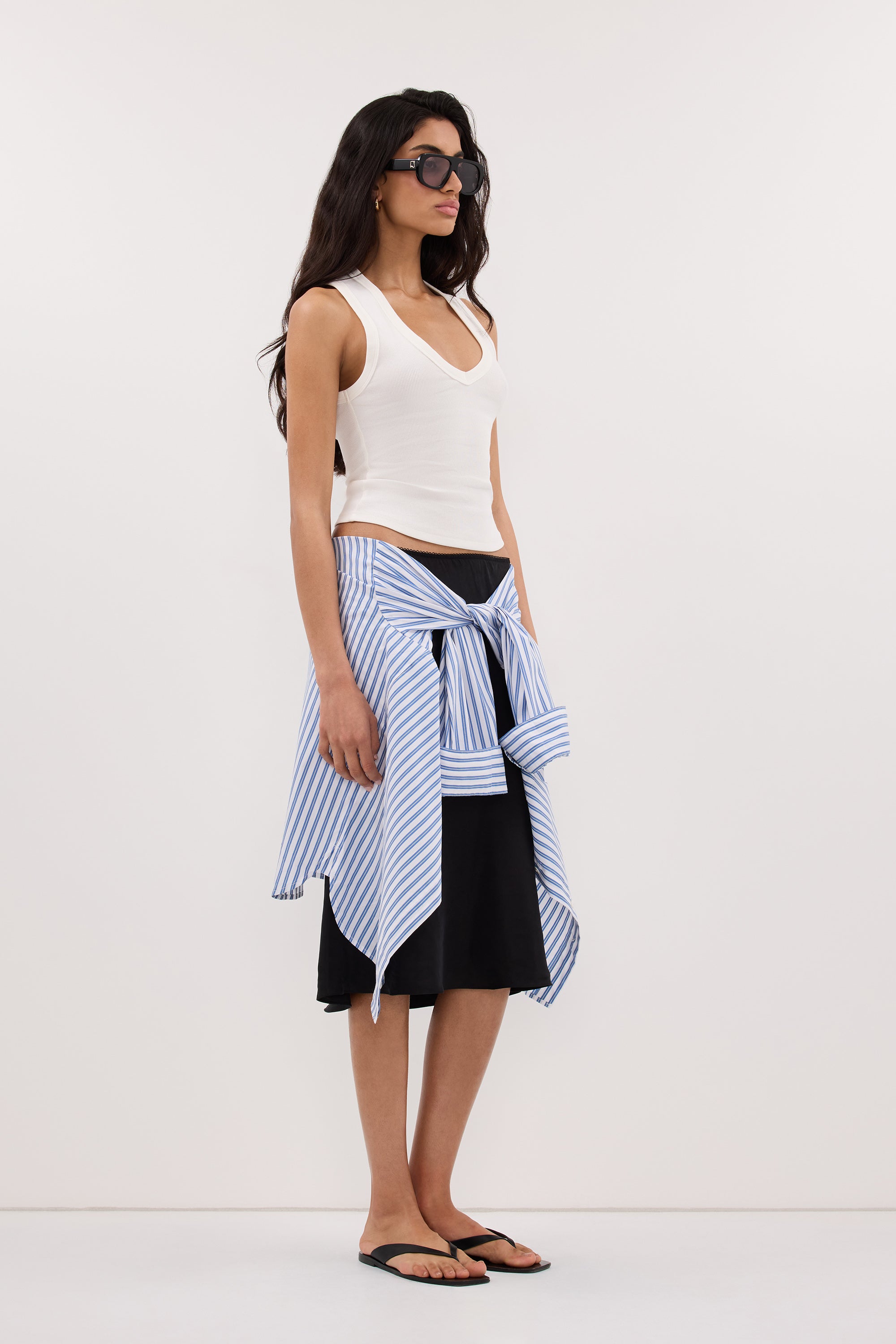YASMIN OFF WHITE SLEEVELESS KNIT TANK