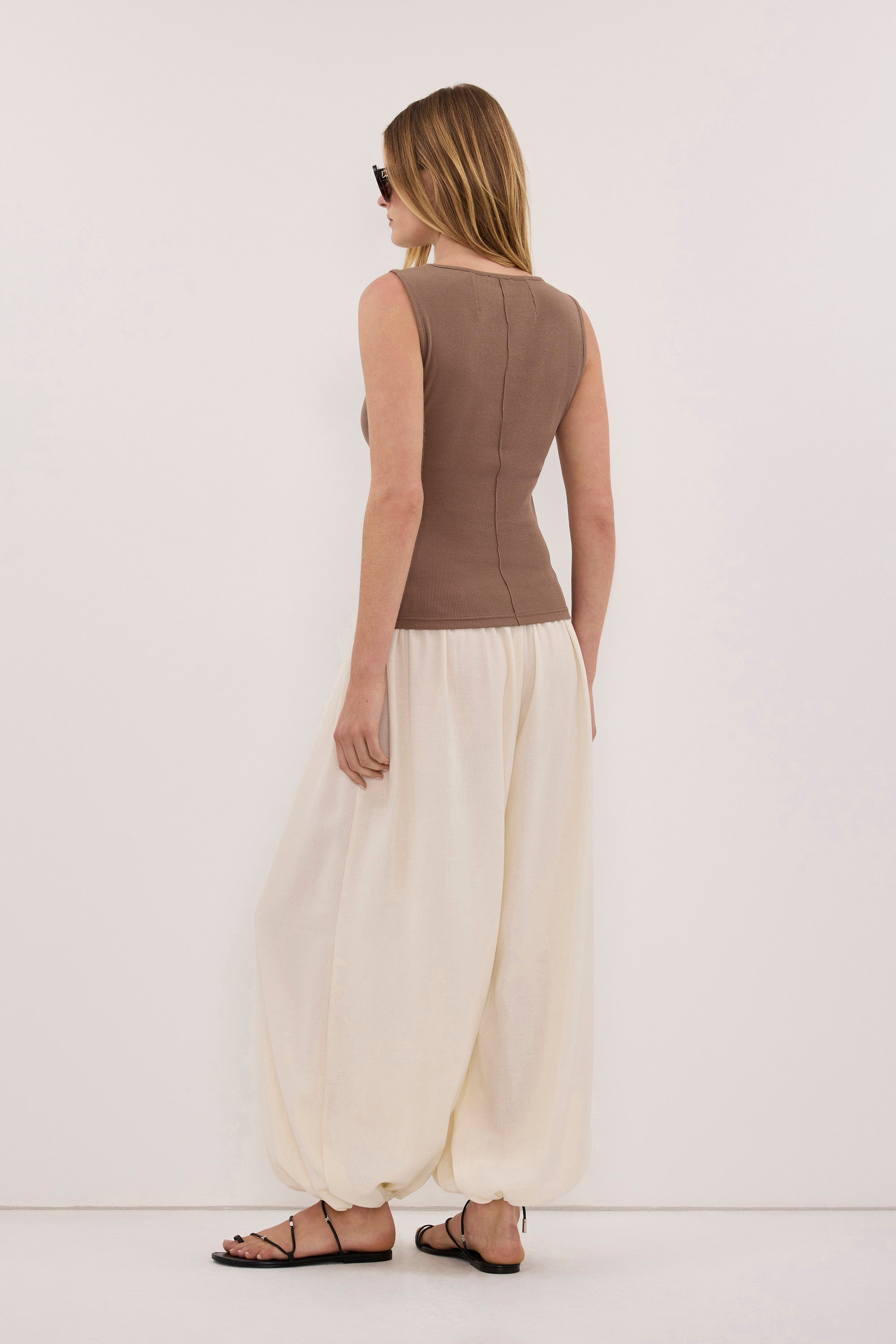 AMARA MUSHROOM BOAT NECK KNIT TANK