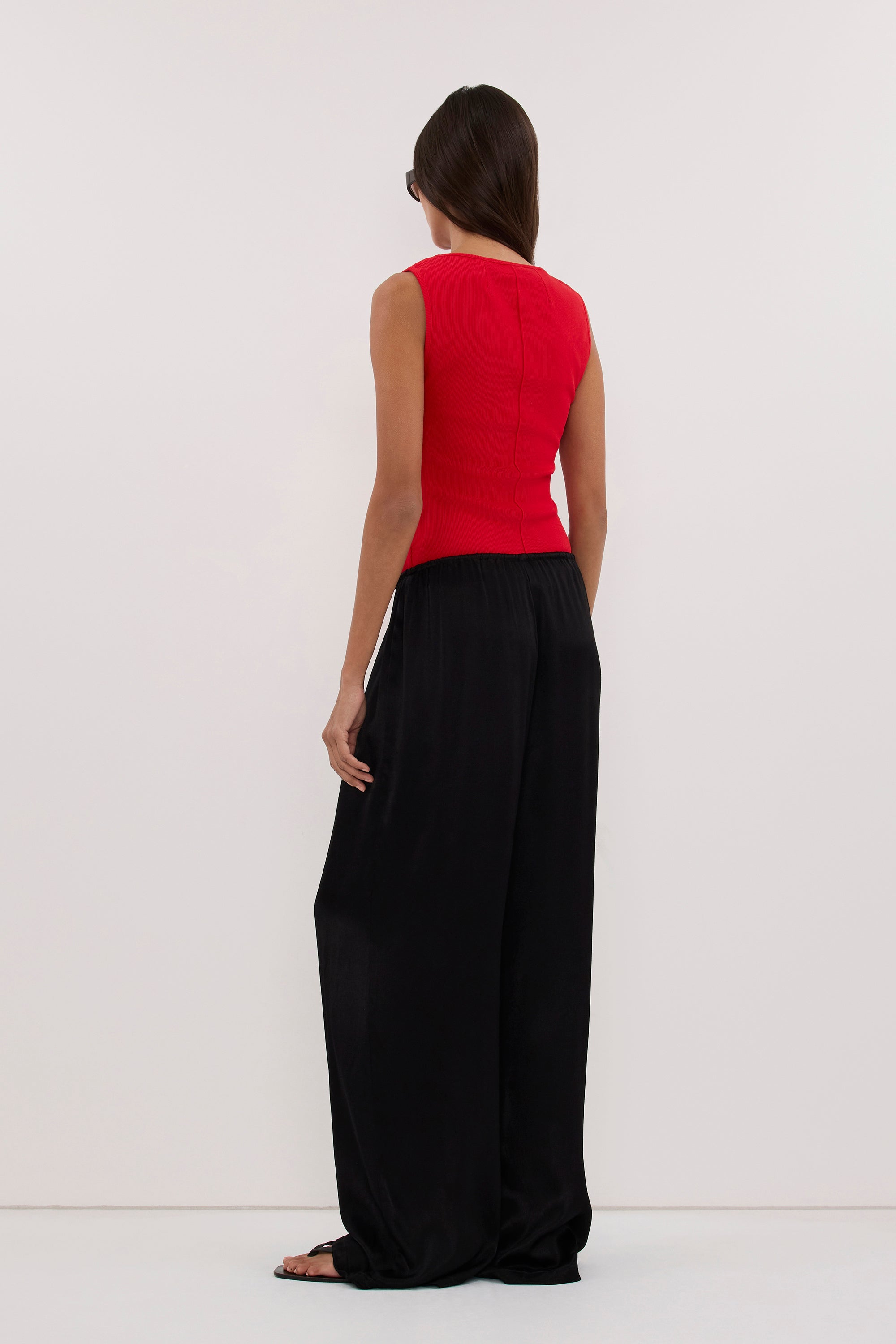 AMARA RED BOAT NECK KNIT TANK