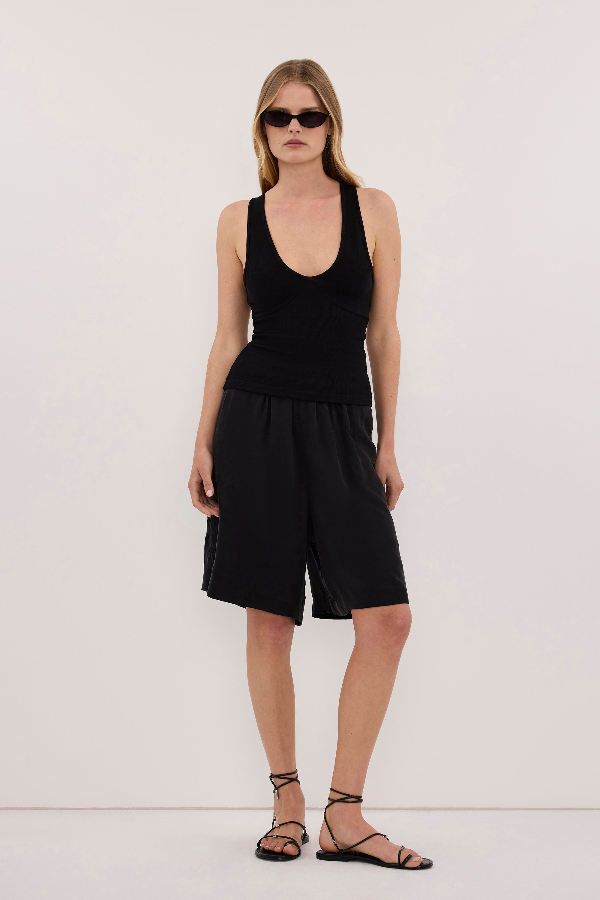 ROSIE BLACK V NECK KNIT TANK