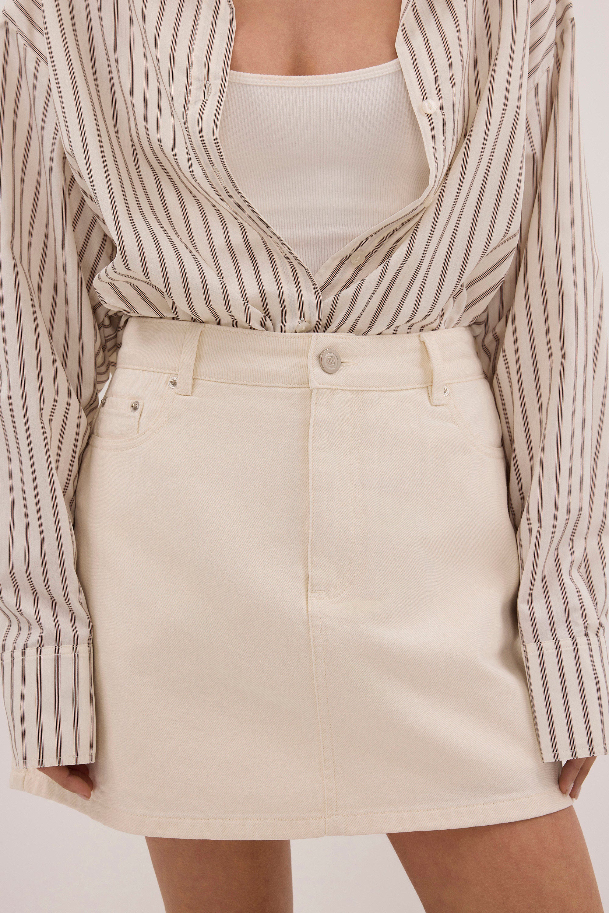 CARTIER CREAM DENIM SKORT