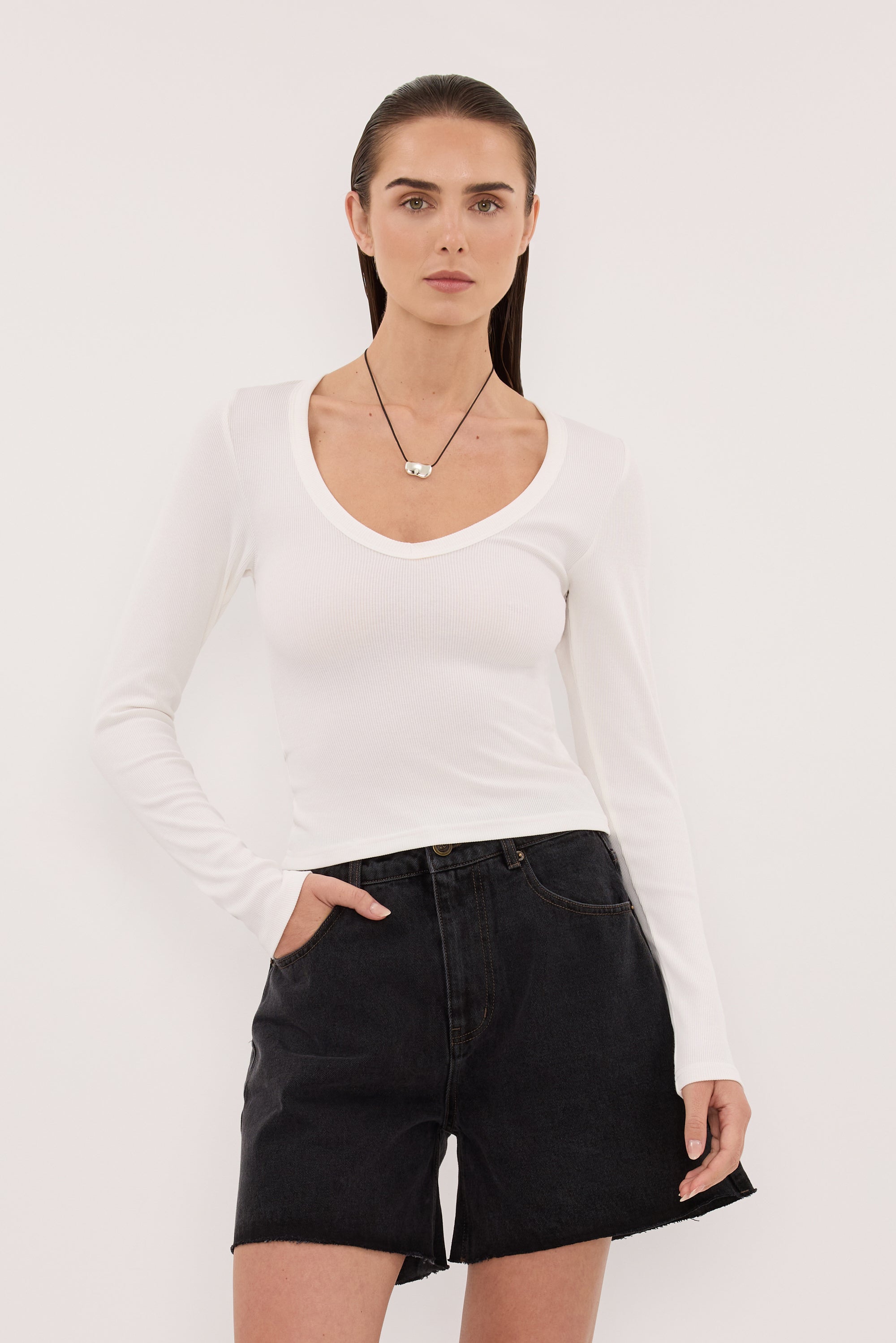MARLEY BLACK RINSE DENIM SHORT