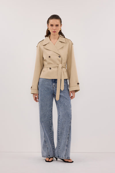 Annie wearing CARSON MID BLUE WIDE LEG JEAN