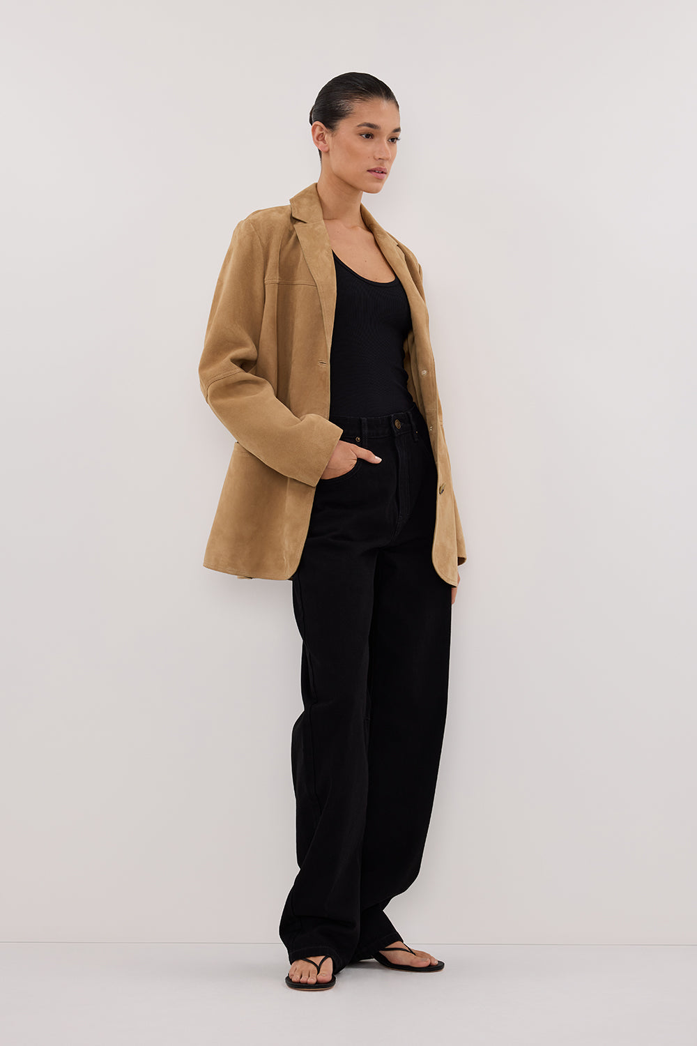 LIV BLACK DENIM BARREL LEG JEAN Clothing DISSH Boutiques 