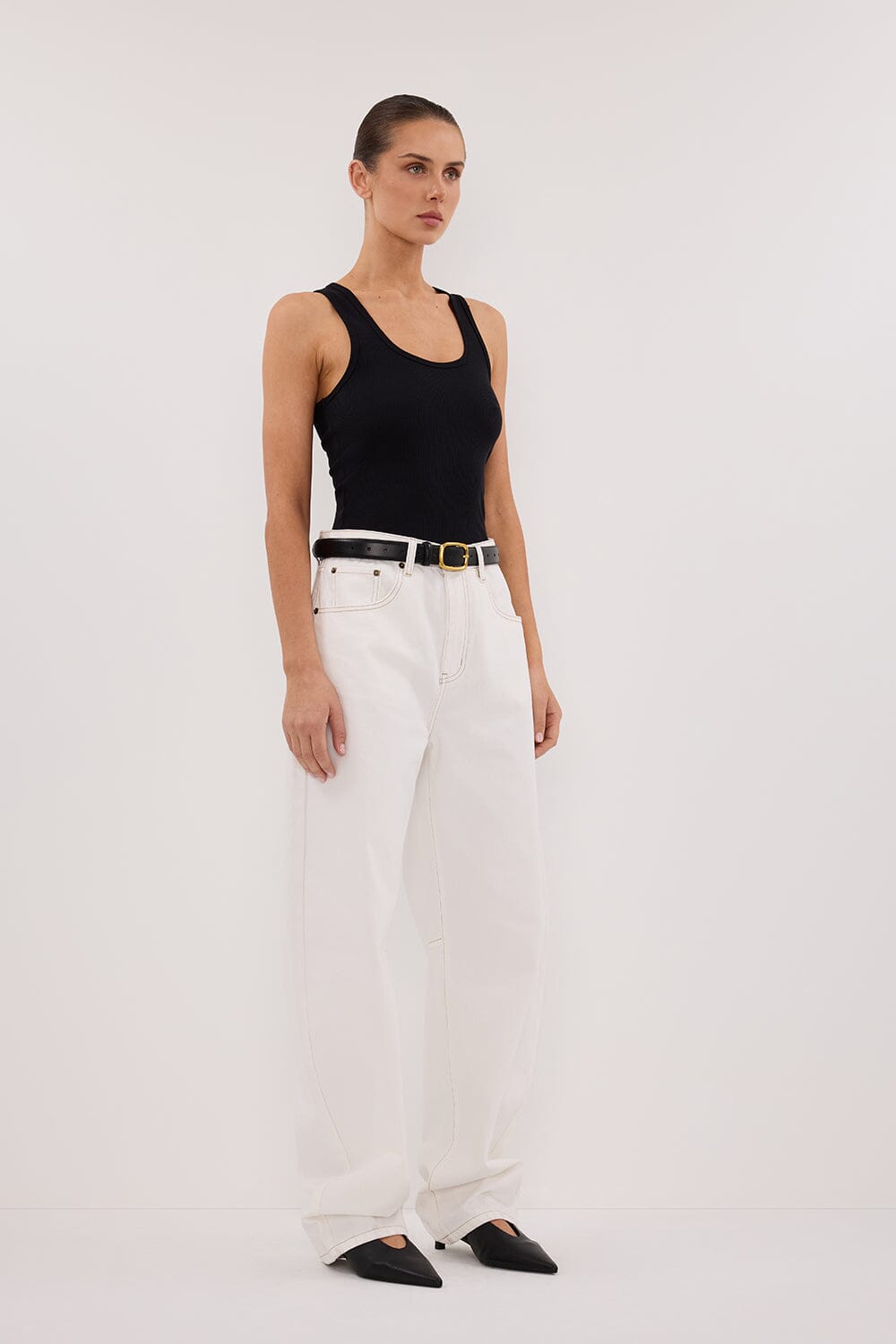 LIV WHITE DENIM BARREL LEG JEAN Clothing DISSH Boutiques 