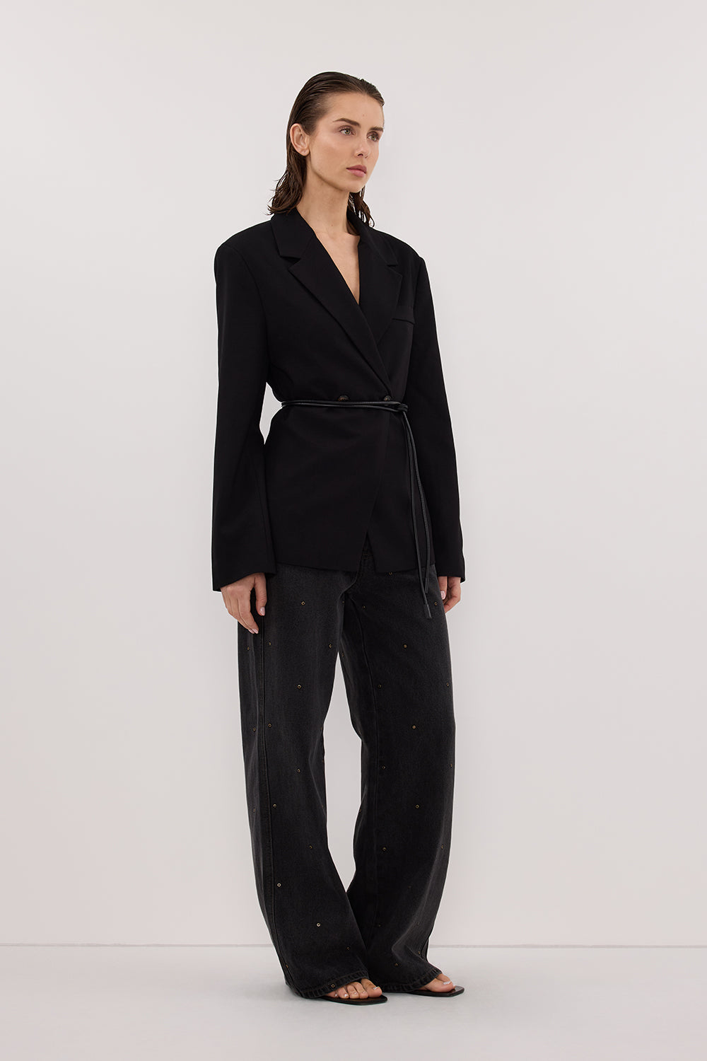 REAGAN 2.0 BLACK RINSE EYELET SLOUCHY JEAN