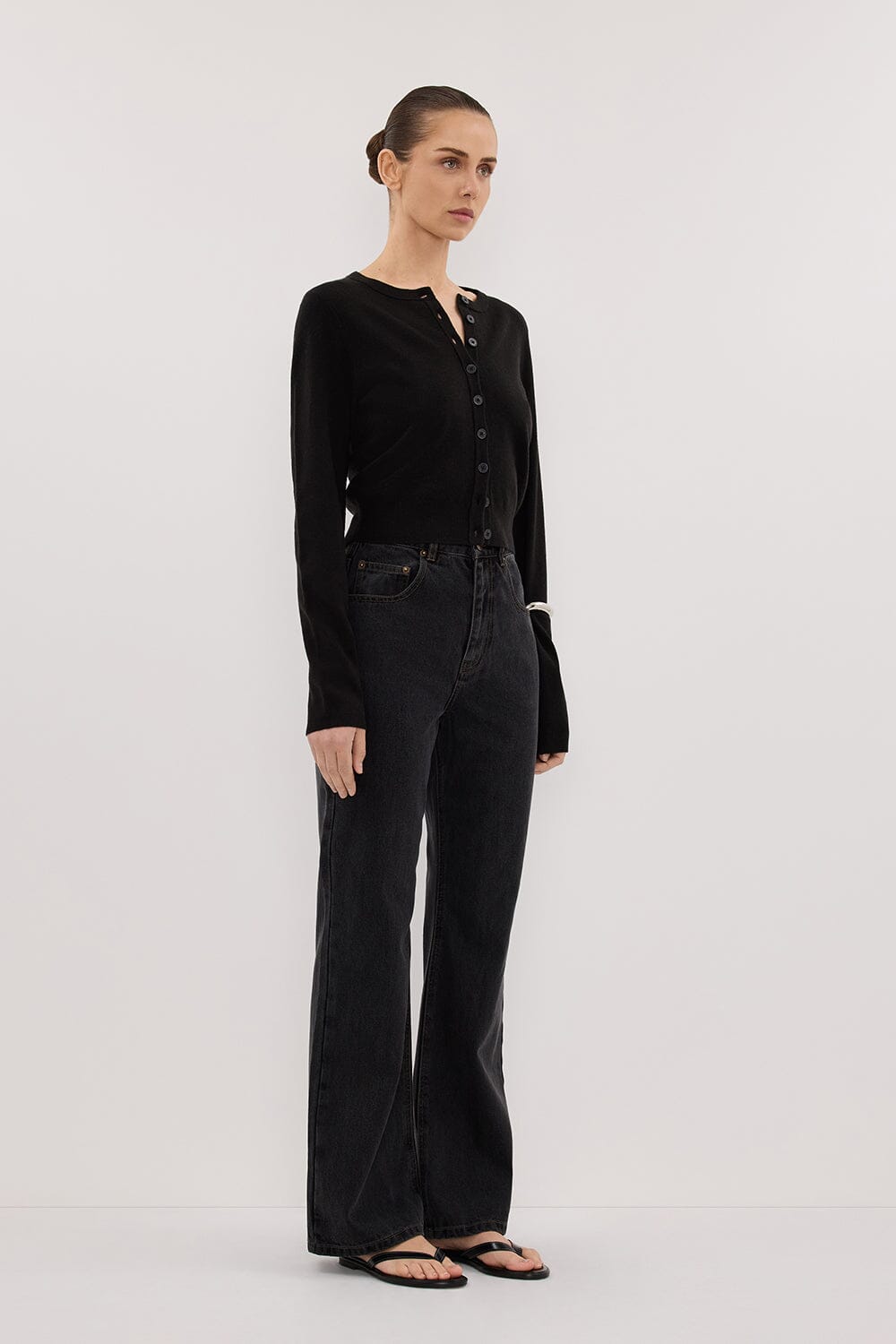 NOELLE BLACK RINSE BOOTLEG JEAN Clothing DISSH Boutiques 