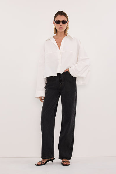 Joanna wearing WESTIN BLACK RINSE STRAIGHT JEAN