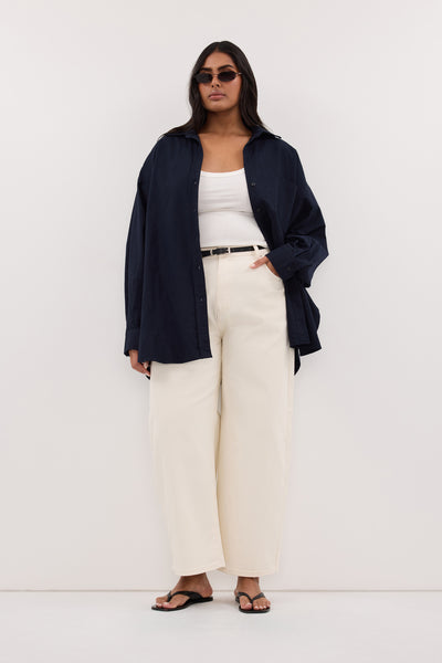 Shanaya wearing FRANK CREAM RELAXED BARREL JEAN