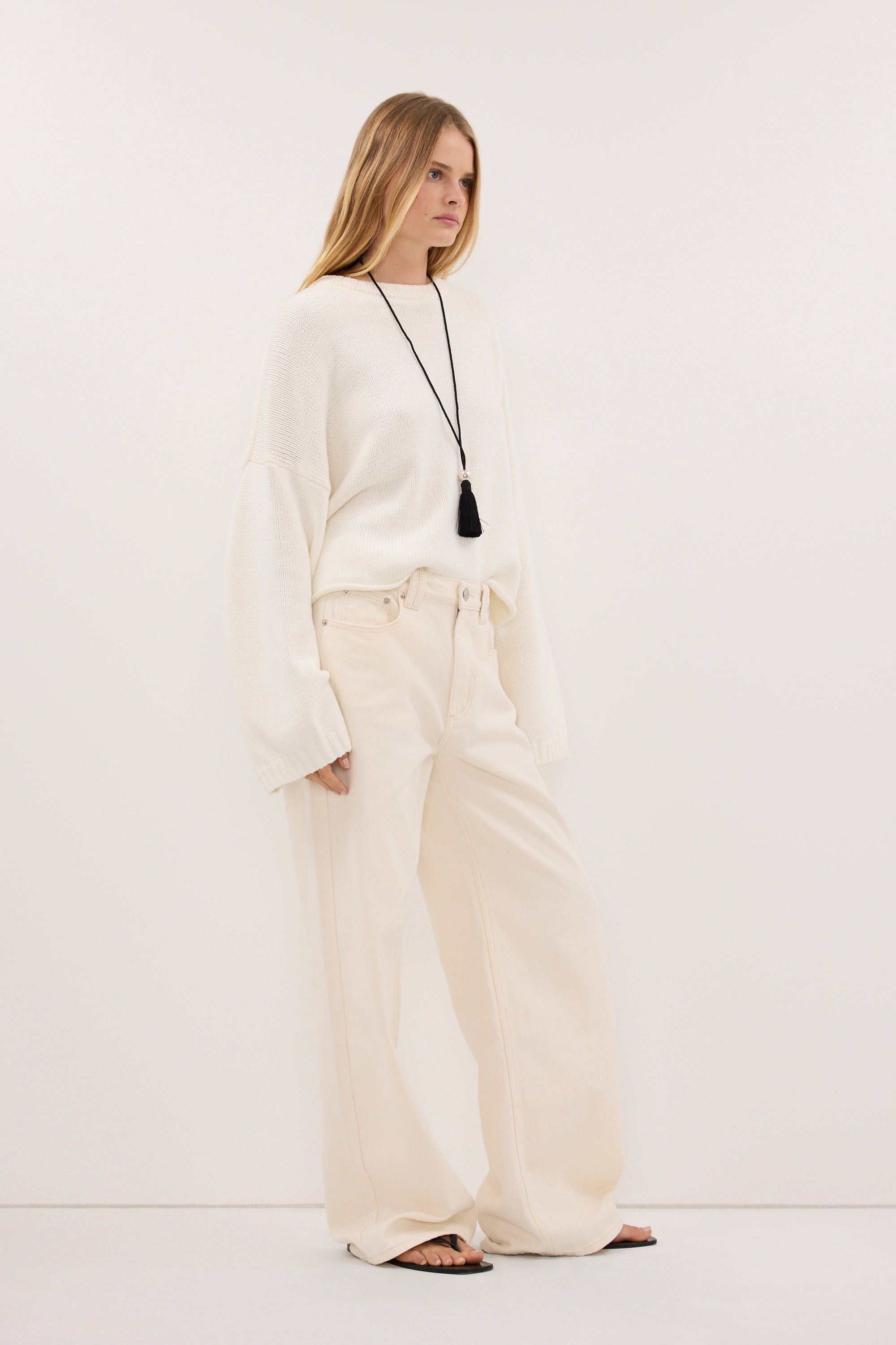 REAGAN 2.0 CREAM SLOUCHY JEAN