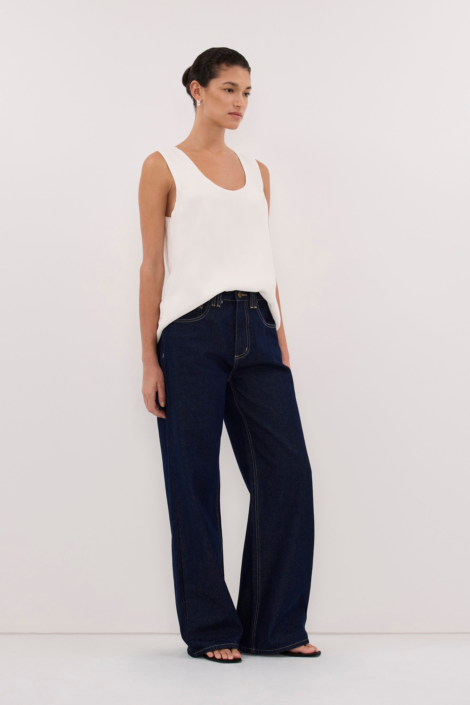 REAGAN 2.0 INDIGO SLOUCHY JEAN
