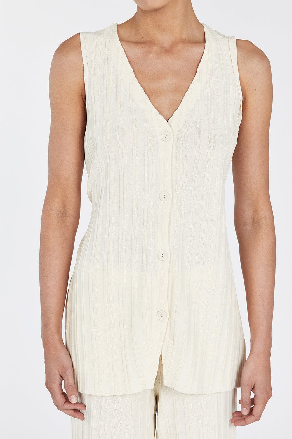 SYLVIA CREAM LONGLINE VEST Clothing DISSH Boutiques 