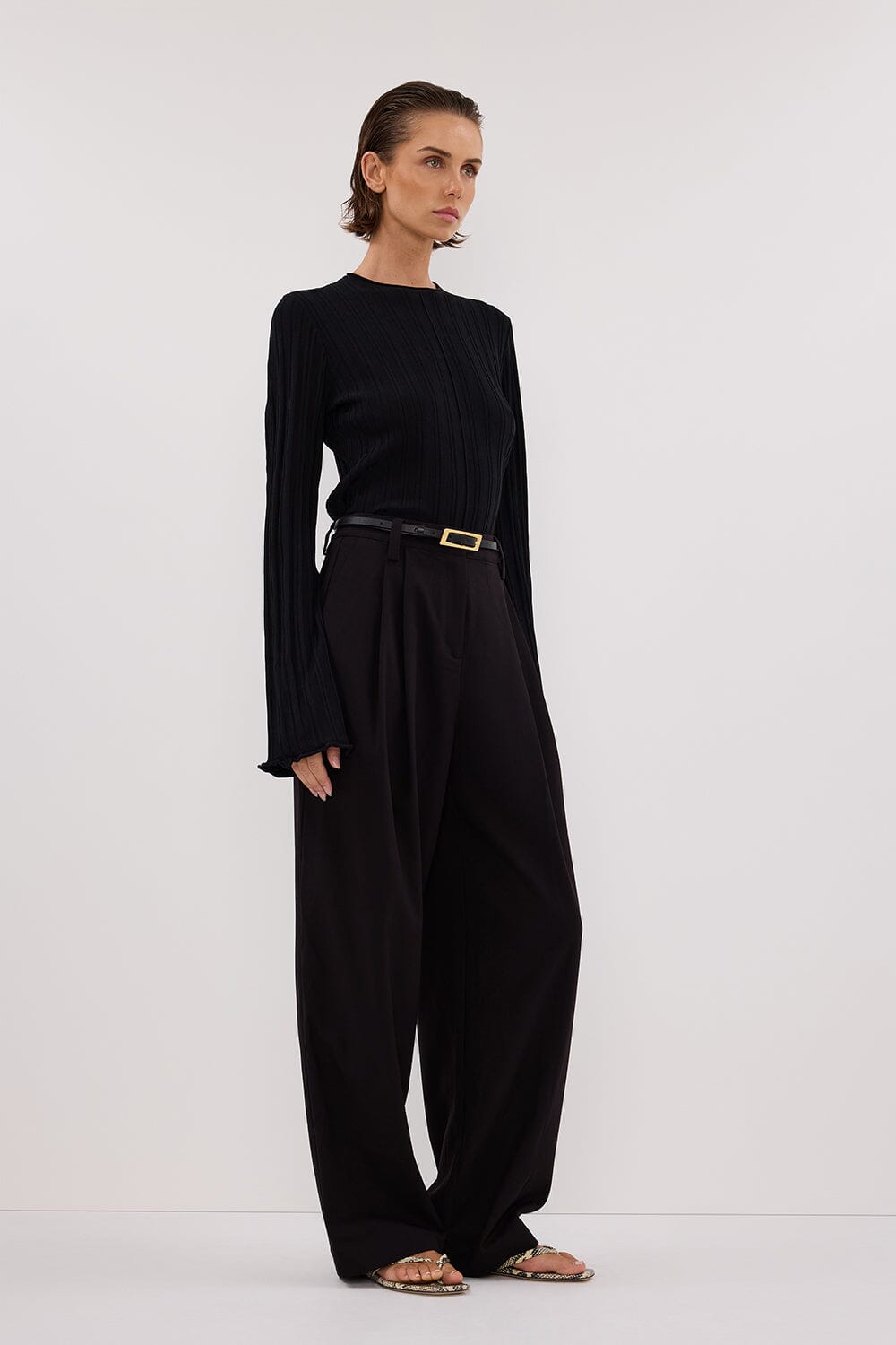 SYLVIA BLACK CREW NECK KNIT TOP Clothing DISSH Boutiques 
