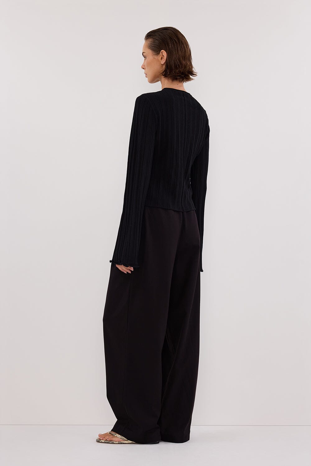 SYLVIA BLACK CREW NECK KNIT TOP Clothing DISSH Boutiques 