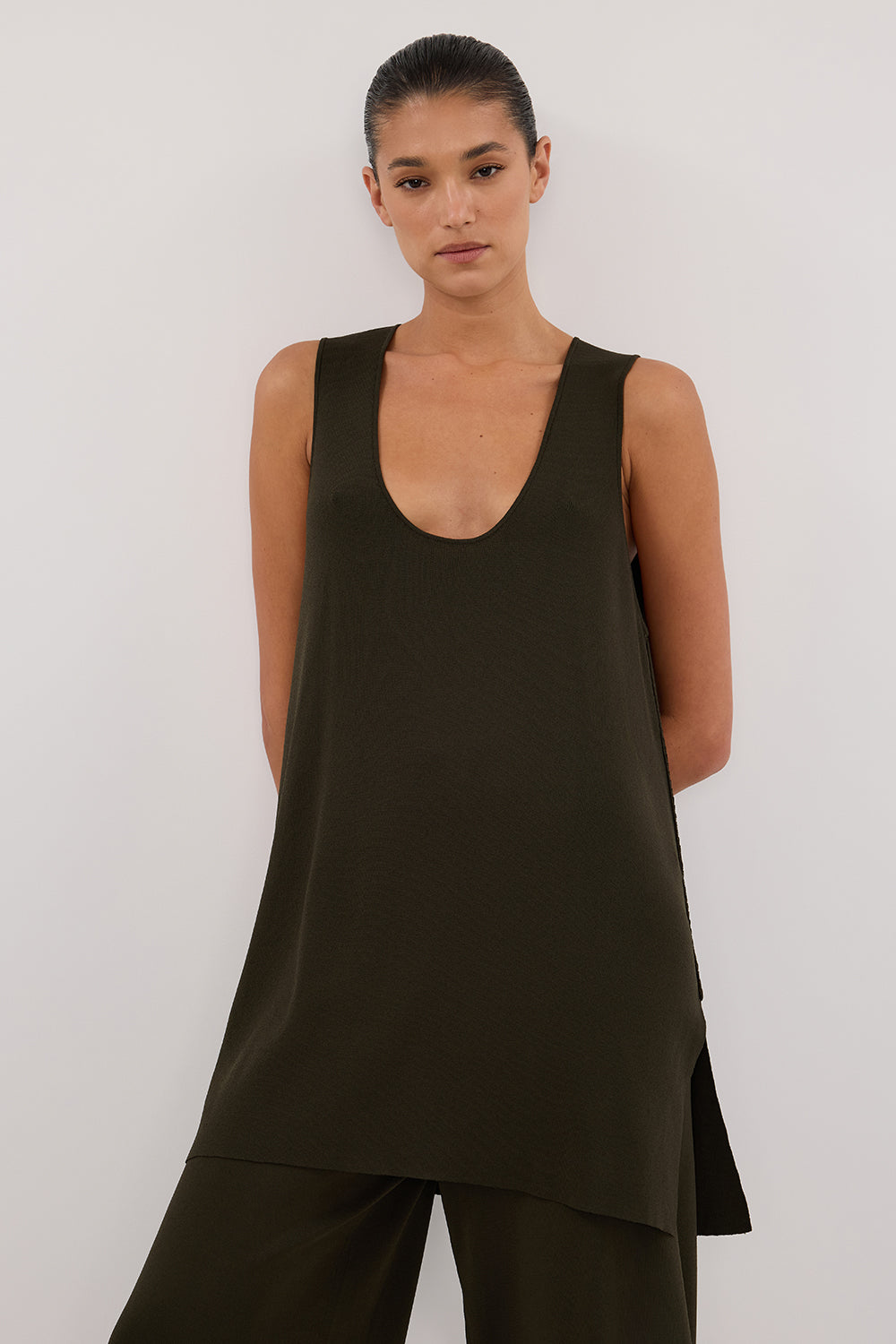 RAY FOREST SCOOP LONGLINE TOP Clothing DISSH Boutiques 