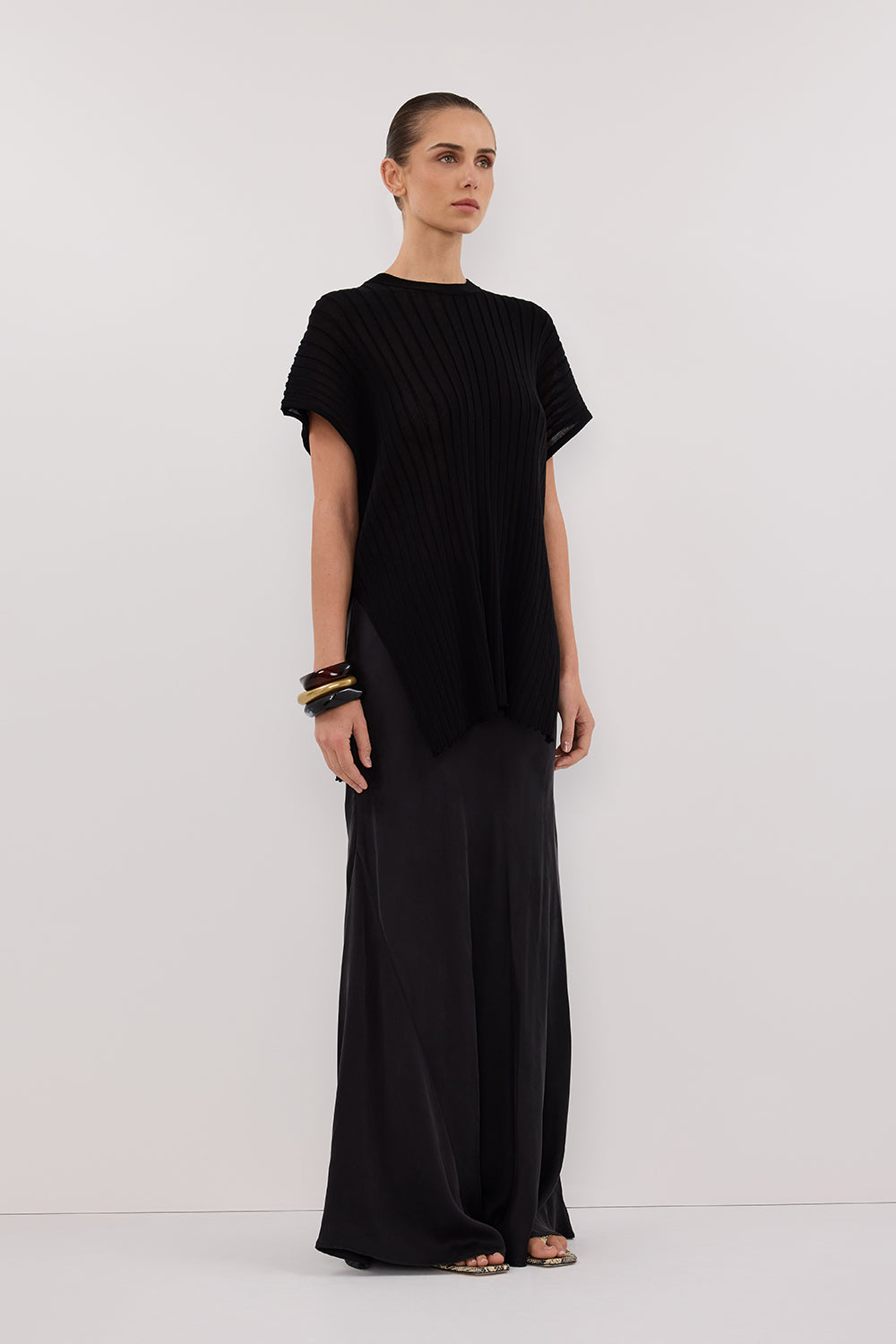 JADE BLACK SLEEVLESS KNIT TOP Clothing DISSH Boutiques 