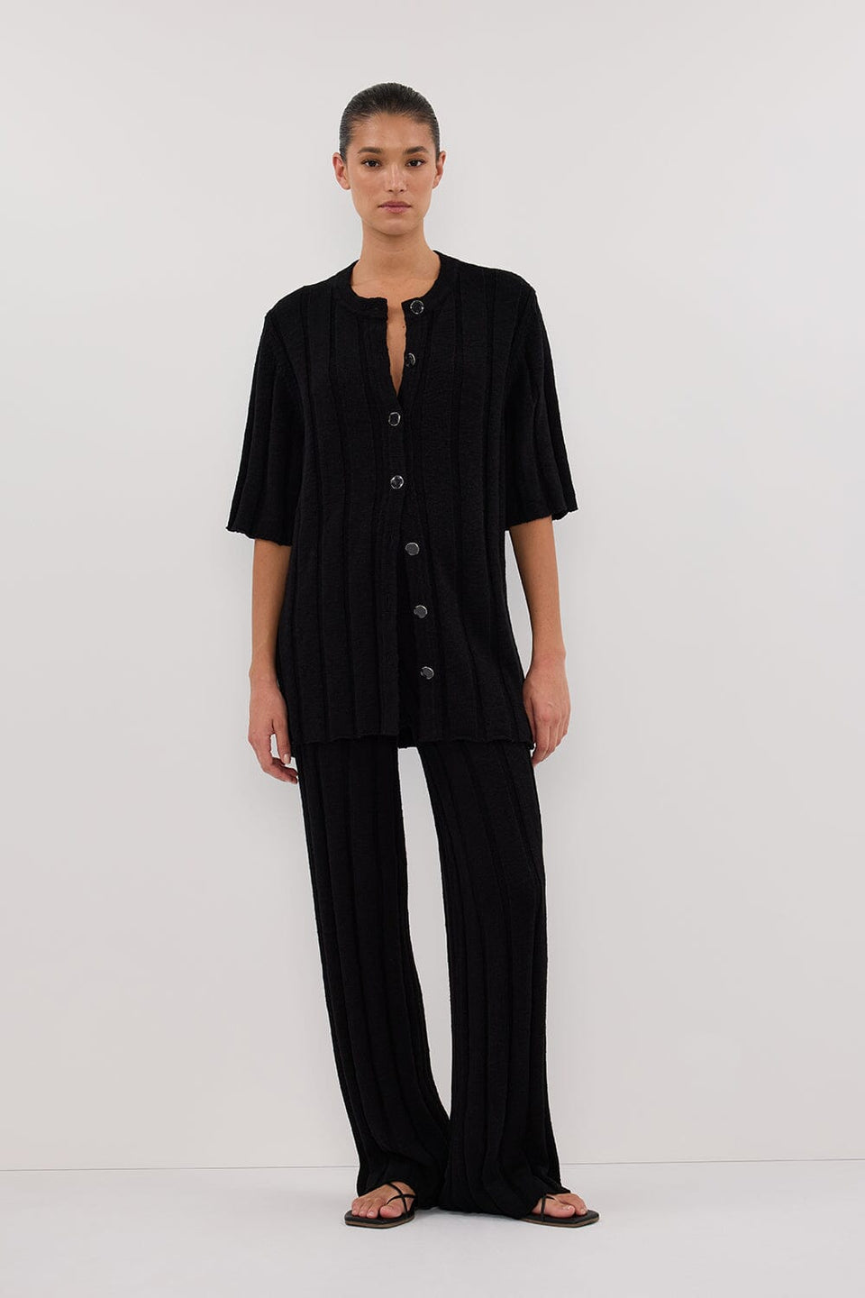 JAZZ BLACK BUTTON KNIT SHIRT Clothing DISSH Boutiques 