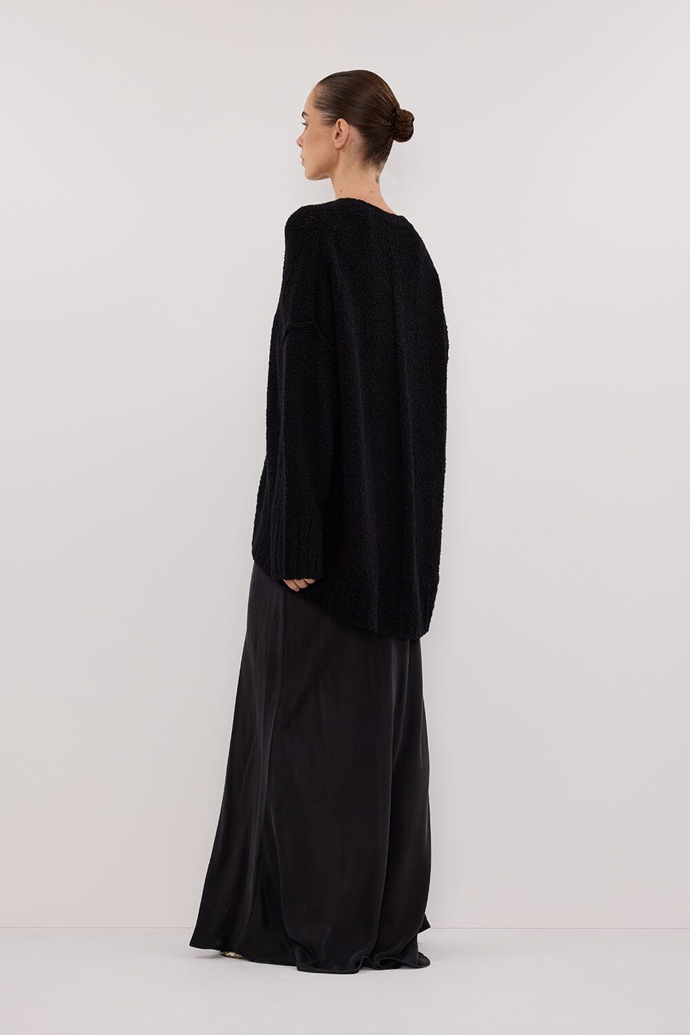 CICI BLACK LONGLINE JUMPER Clothing DISSH Boutiques 