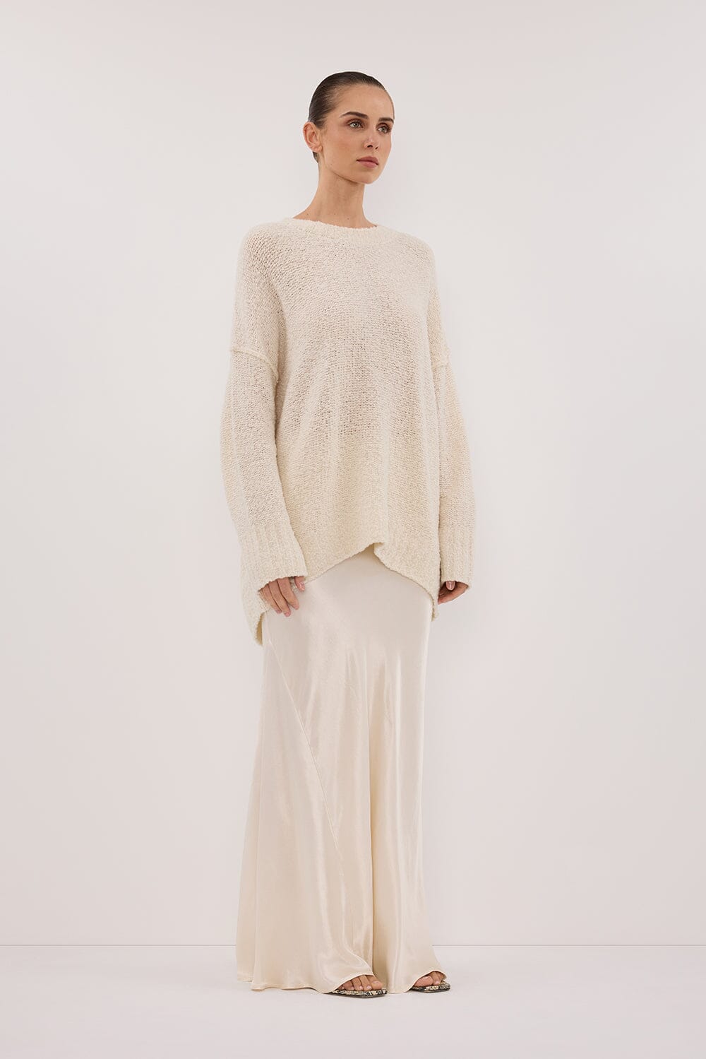 CICI CREAM LONGLINE JUMPER Clothing DISSH Boutiques 