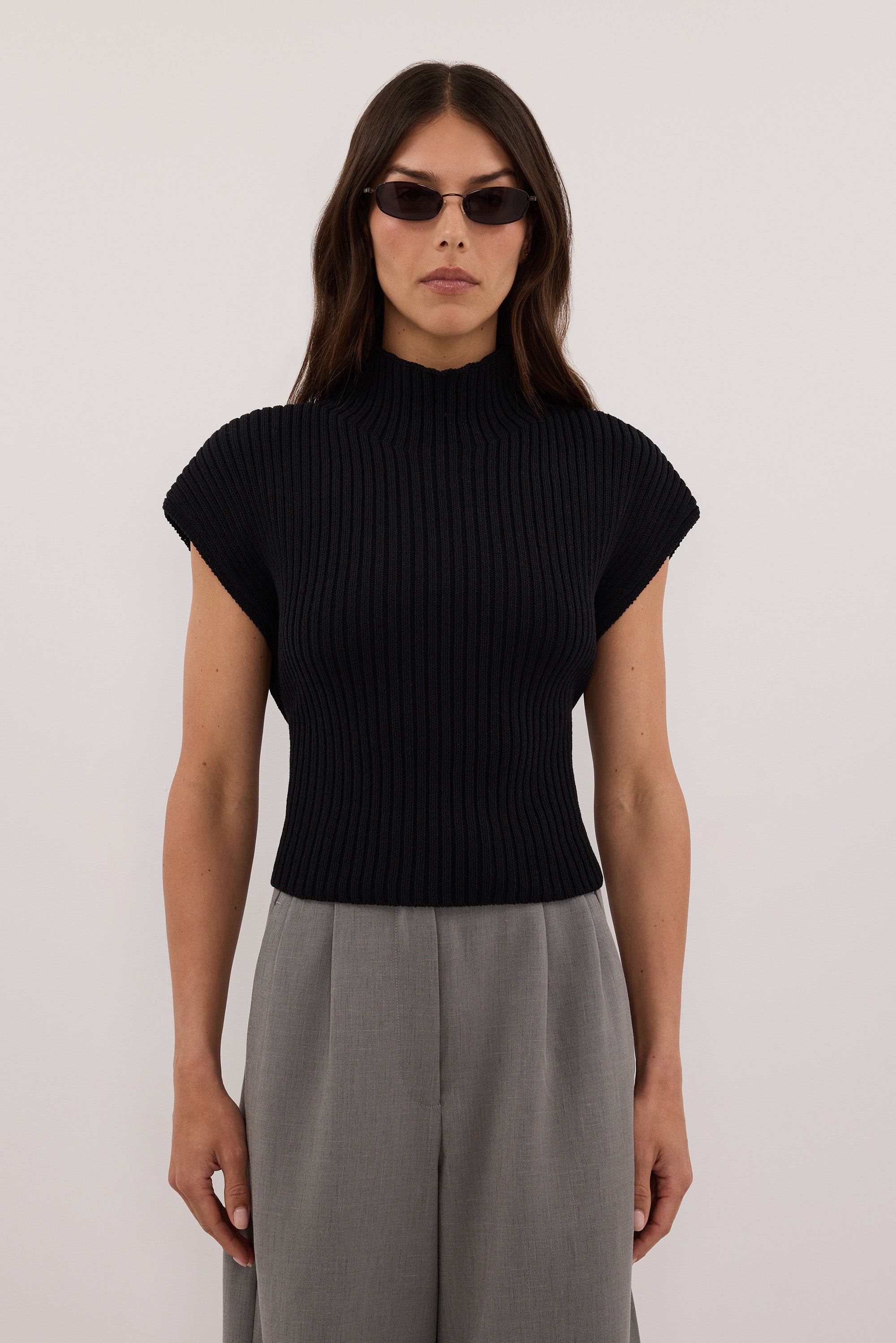 DELLA BLACK KNIT TOP