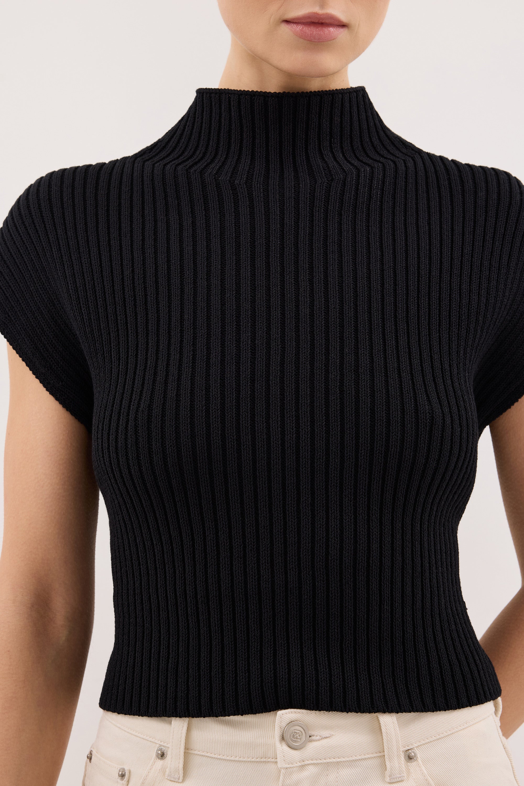 DELLA BLACK KNIT TOP