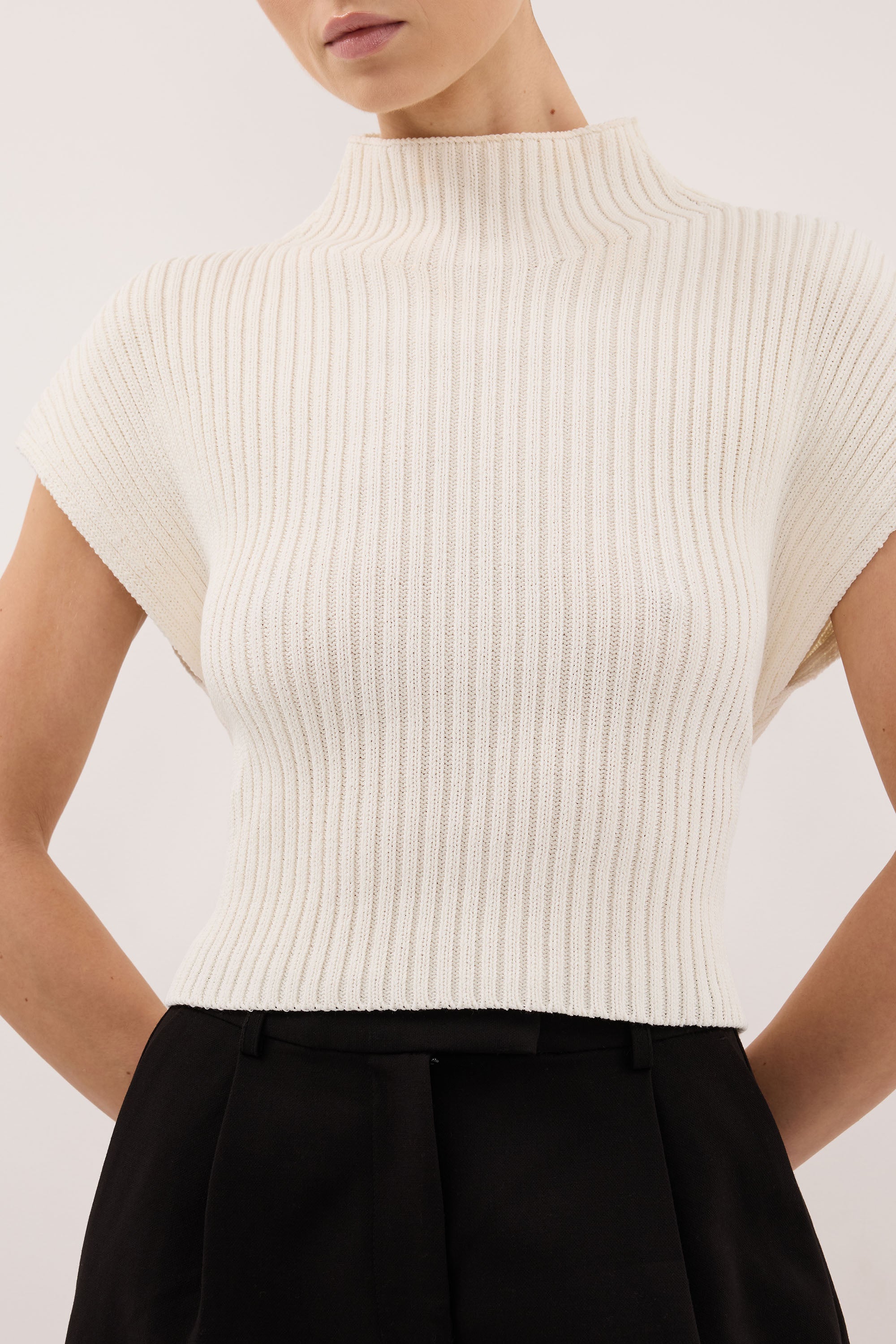 DELLA OFF WHITE KNIT TOP