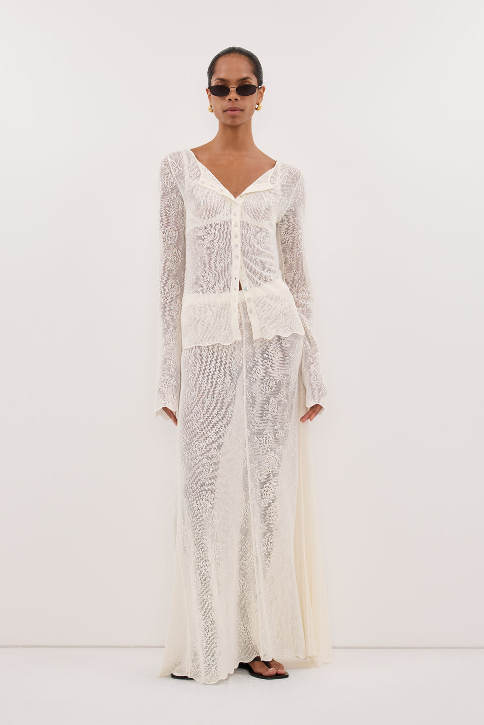 DELIA OFF WHITE LACE BUTTON TOP