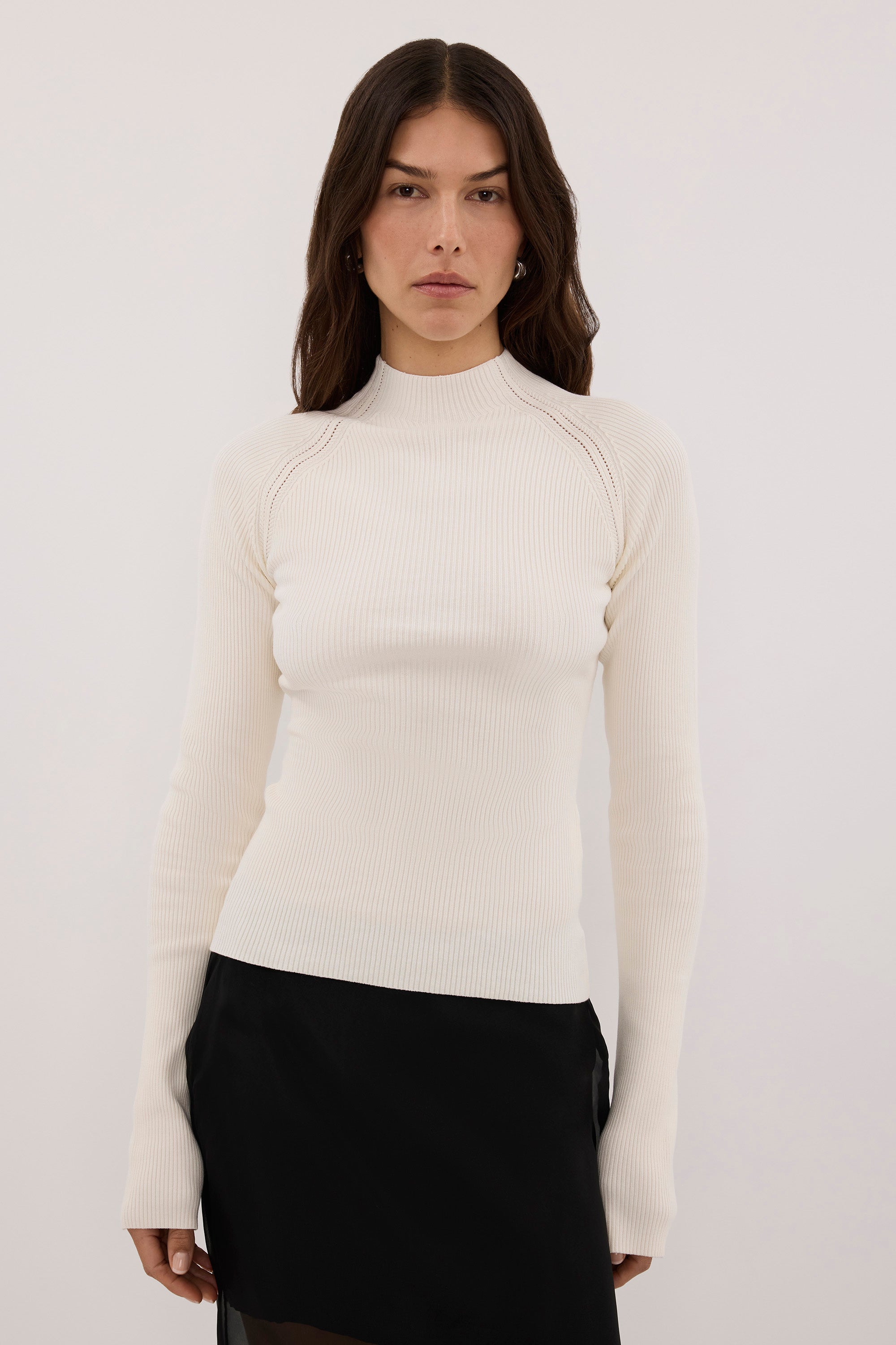 ANGEL CREAM RAGLAN FUNNEL NECK TOP