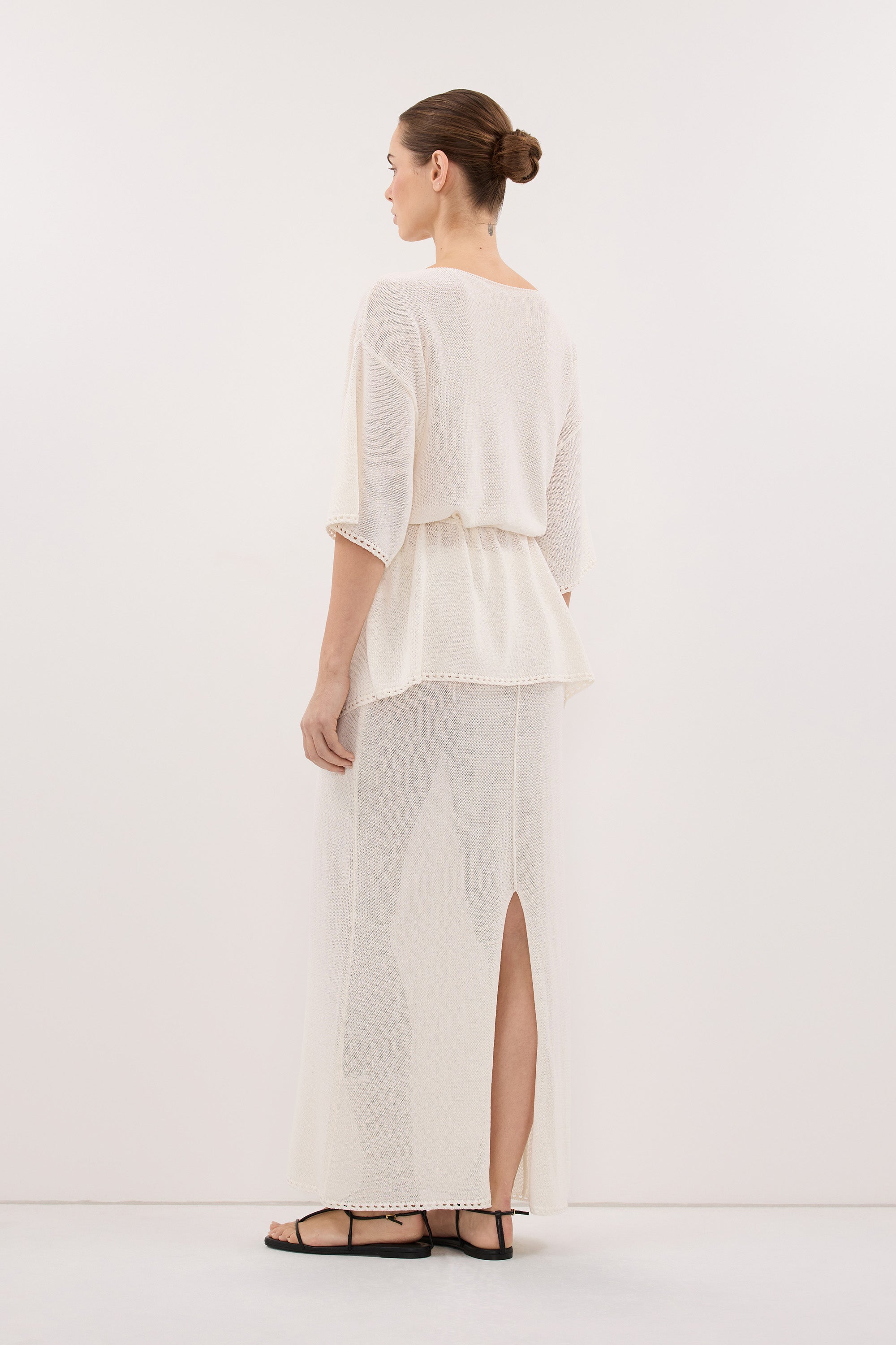 TARI OFF WHITE BOAT NECK TEE