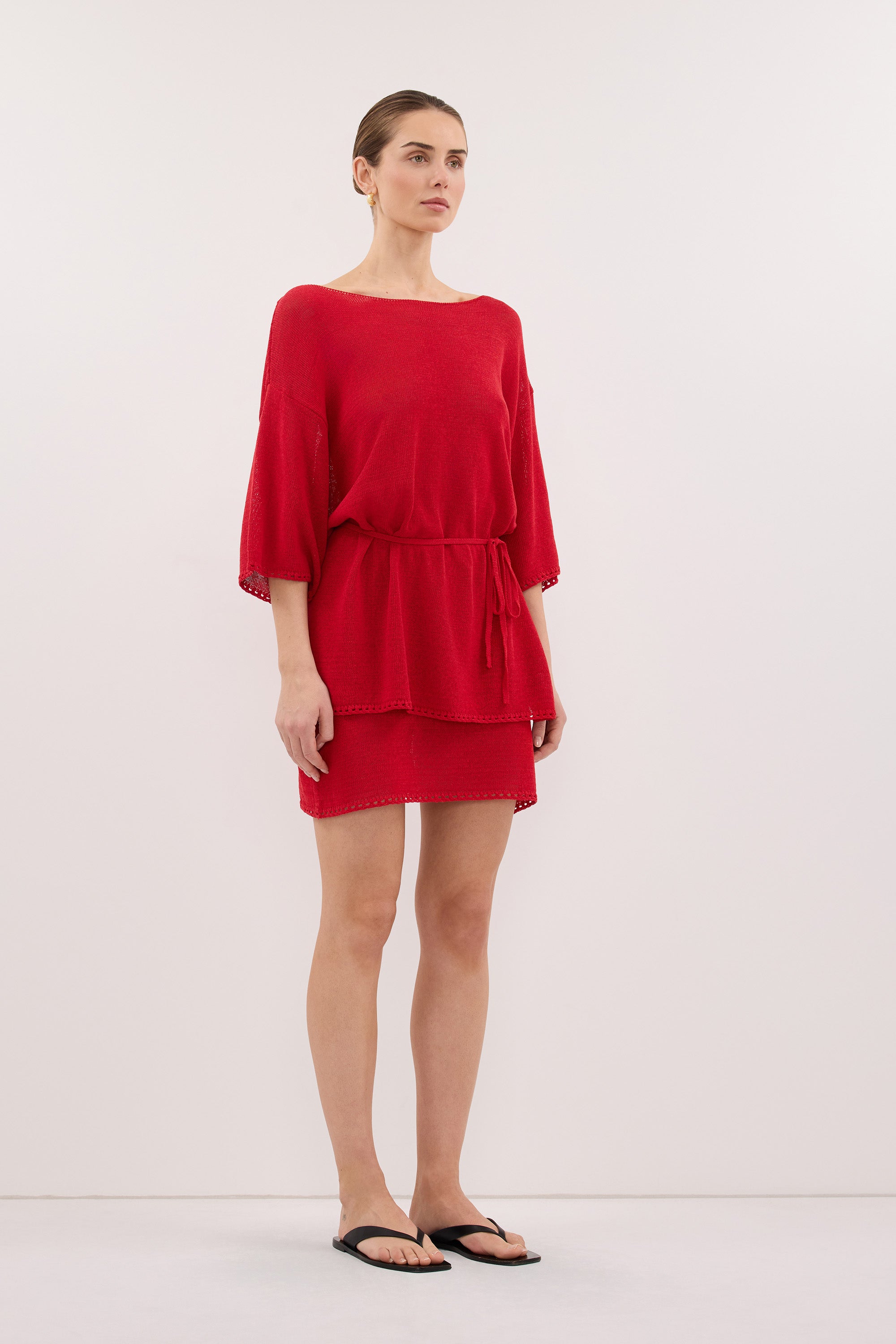 TARI RED BOAT NECK TEE