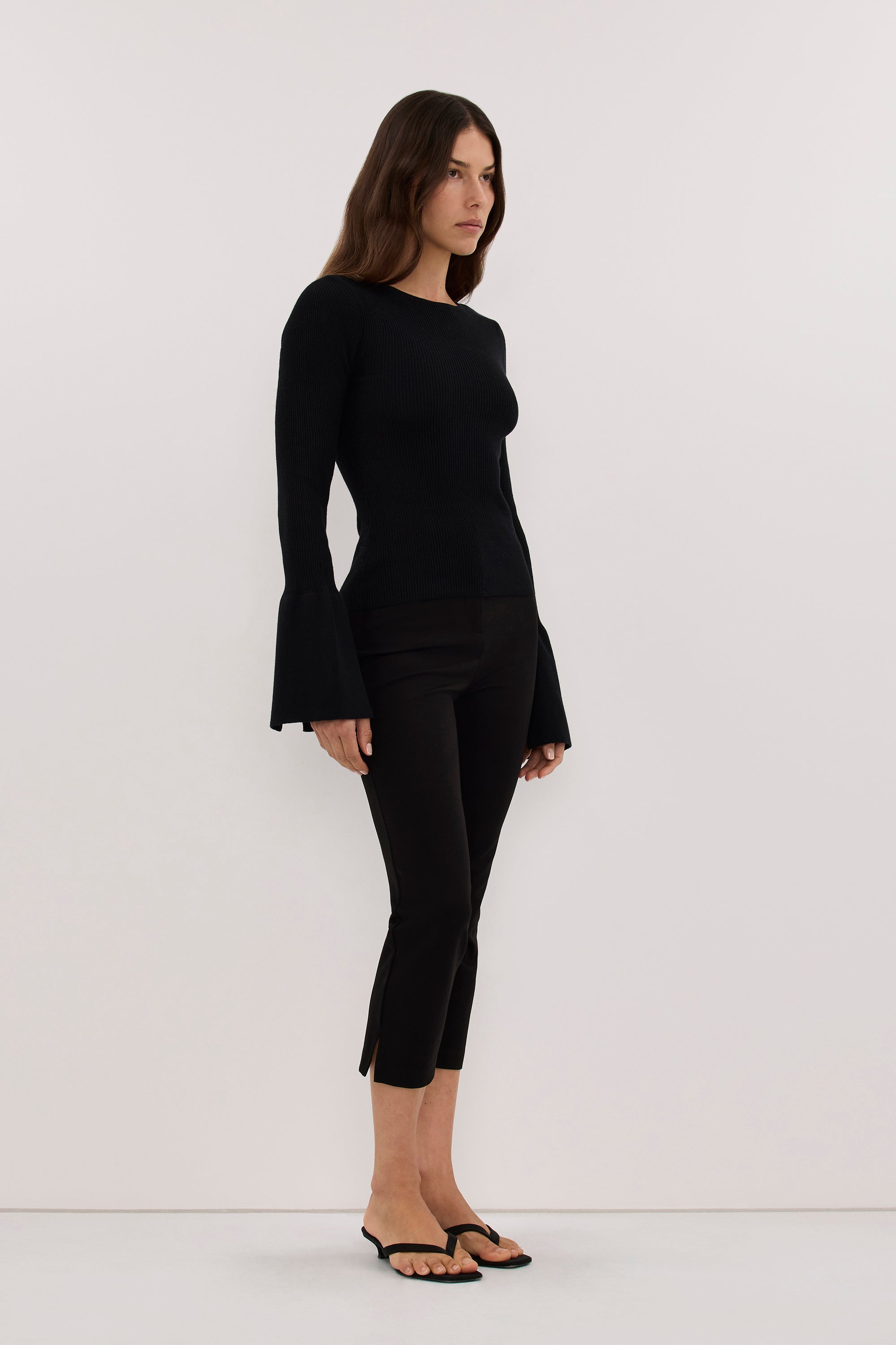 VARA BLACK LONG SLEEVE KNIT TOP