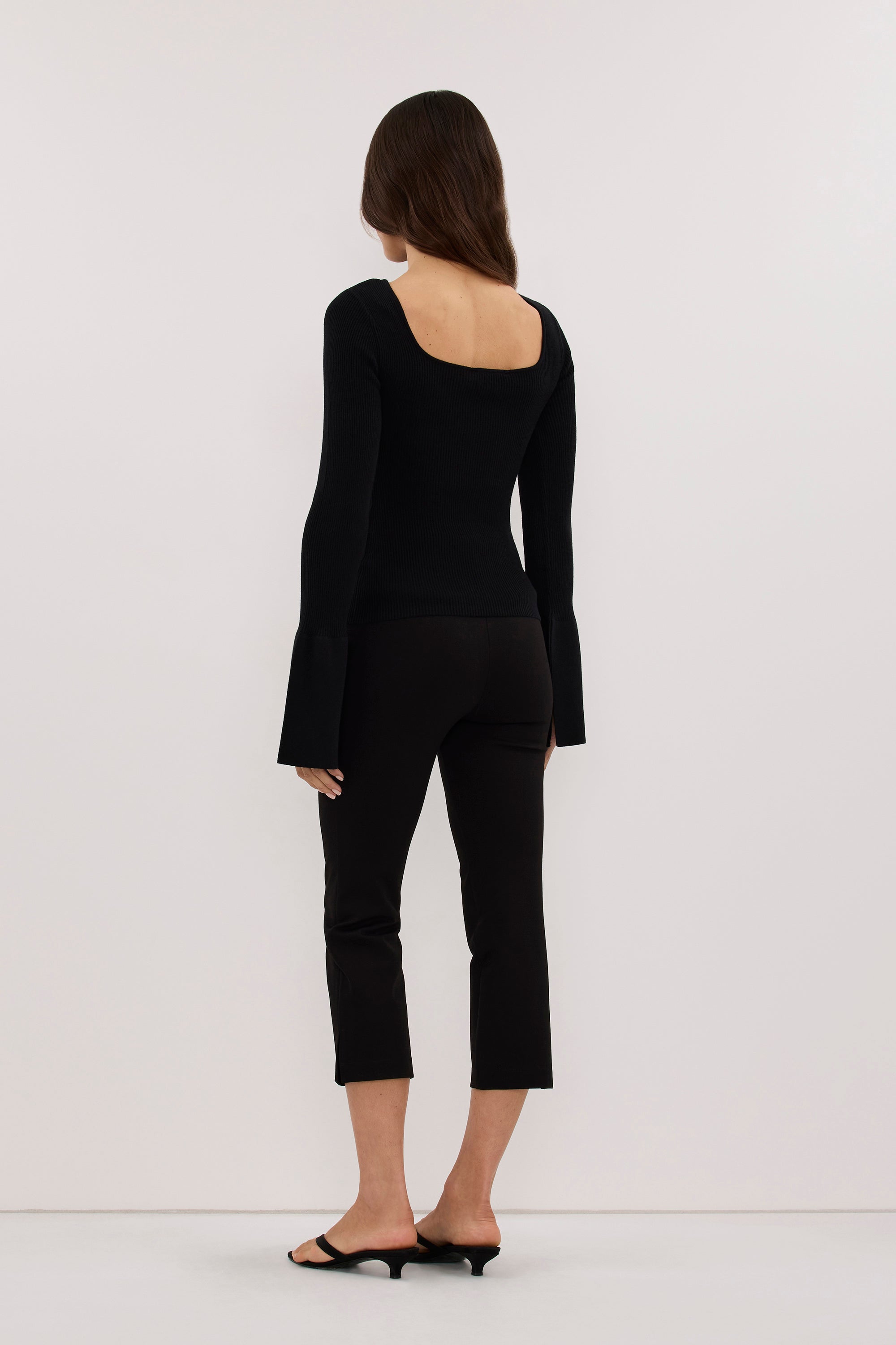 VARA BLACK LONG SLEEVE KNIT TOP