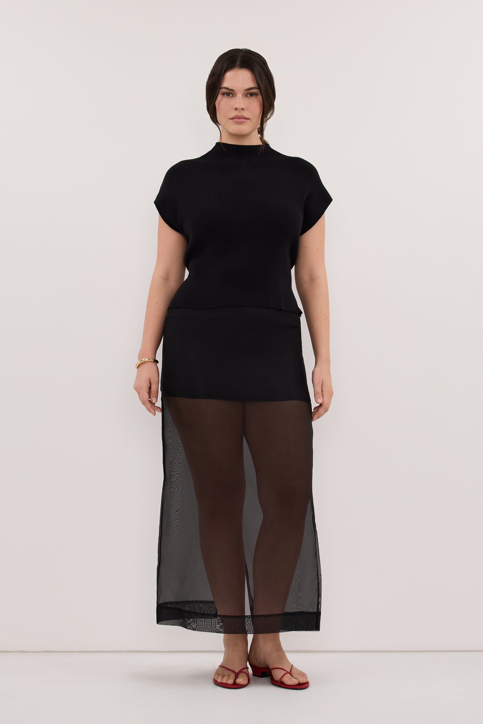 OLINNA BLACK TEXTURED KNIT TOP