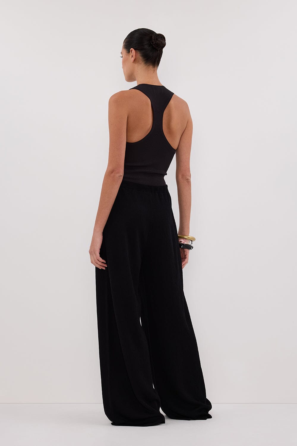 ALIAS BLACK TEXTURED KNIT PANT Clothing DISSH Boutiques 