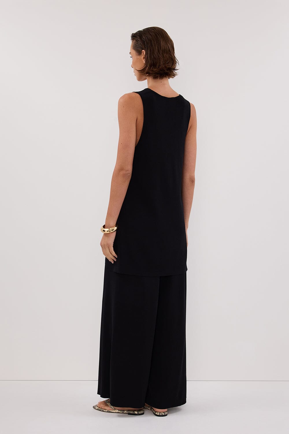 RAY BLACK WIDE LEG KNIT PANT Clothing DISSH Boutiques 