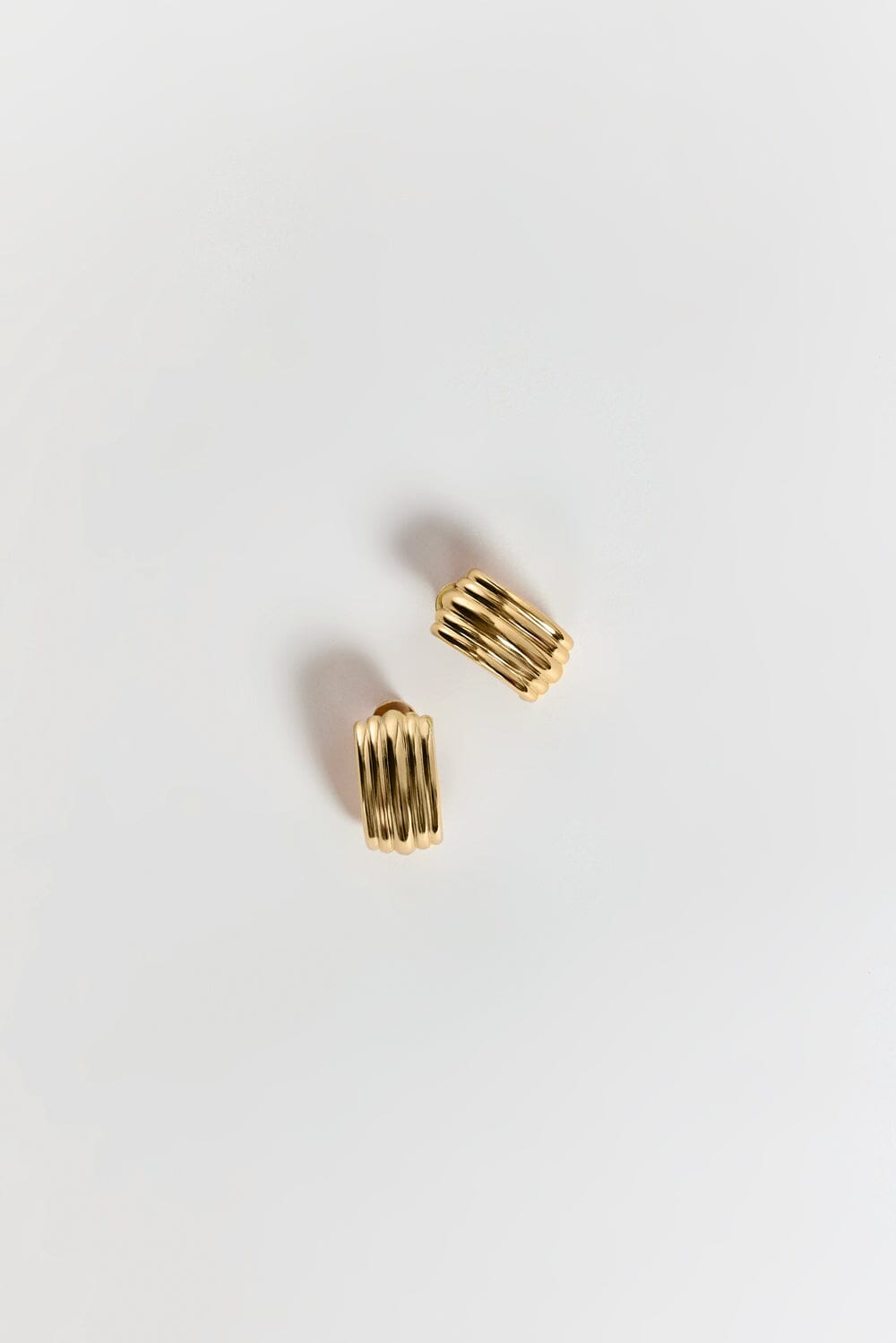 MÉGA WATERFALL LARGE GOLD EARRING Accessories DISSH Boutiques 