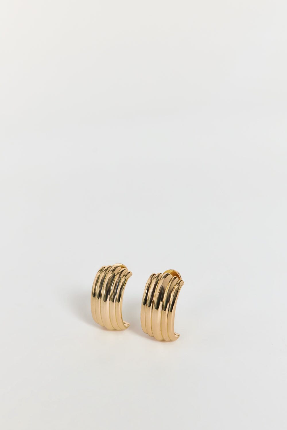 MÉGA WATERFALL LARGE GOLD EARRING Accessories DISSH Boutiques 