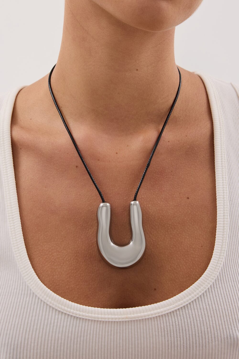 NOAH THE LABEL SILVER FLUID NECKLACE Accessories DISSH Boutiques 