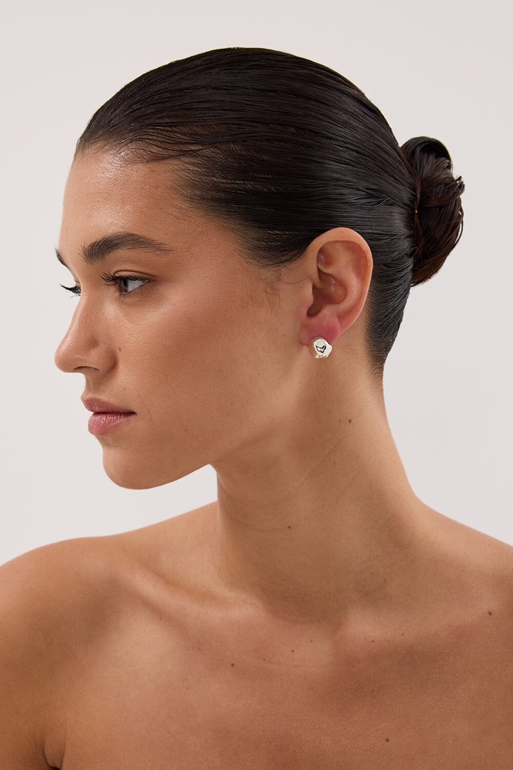 F+H SILVER HAMMERED BALL STUDS Accessories F+H STUDIOS 