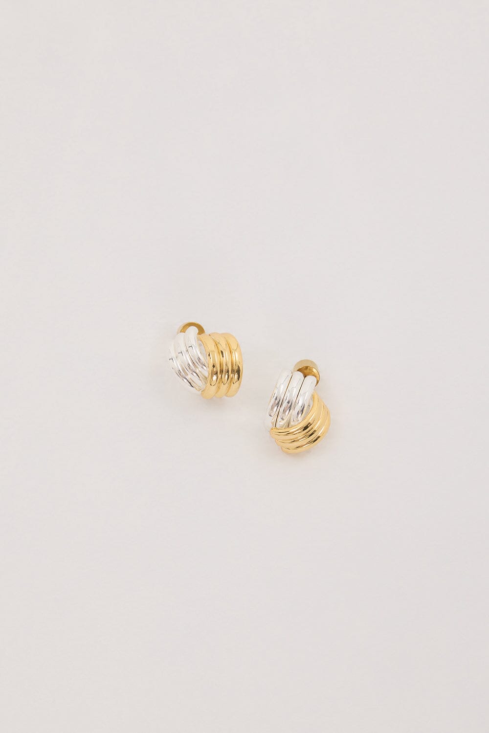 HEAVEN MAYHEM CLOVE EARRING MIXED