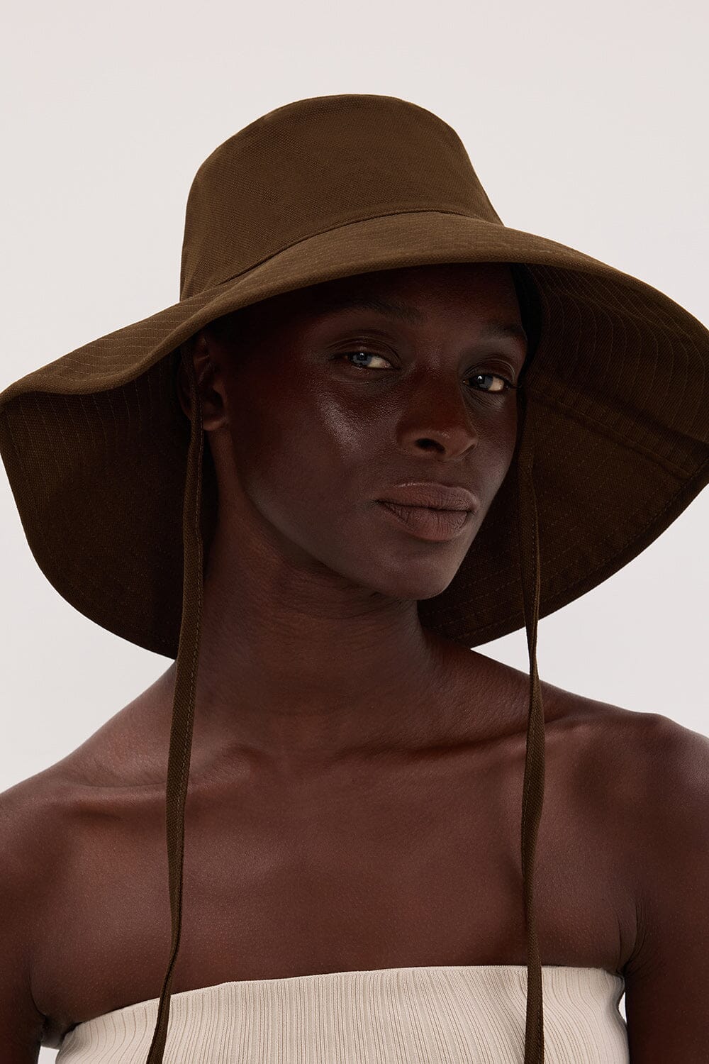 LACK OF COLOR HOLIDAY CHOC BUCKET HAT Accessories DISSH Boutiques 