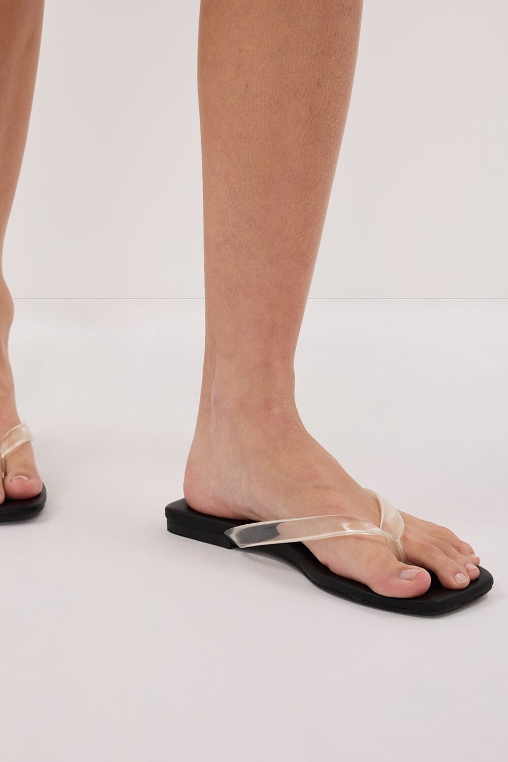 SENSO EBONY HULA THONG Shoes DISSH Boutiques 