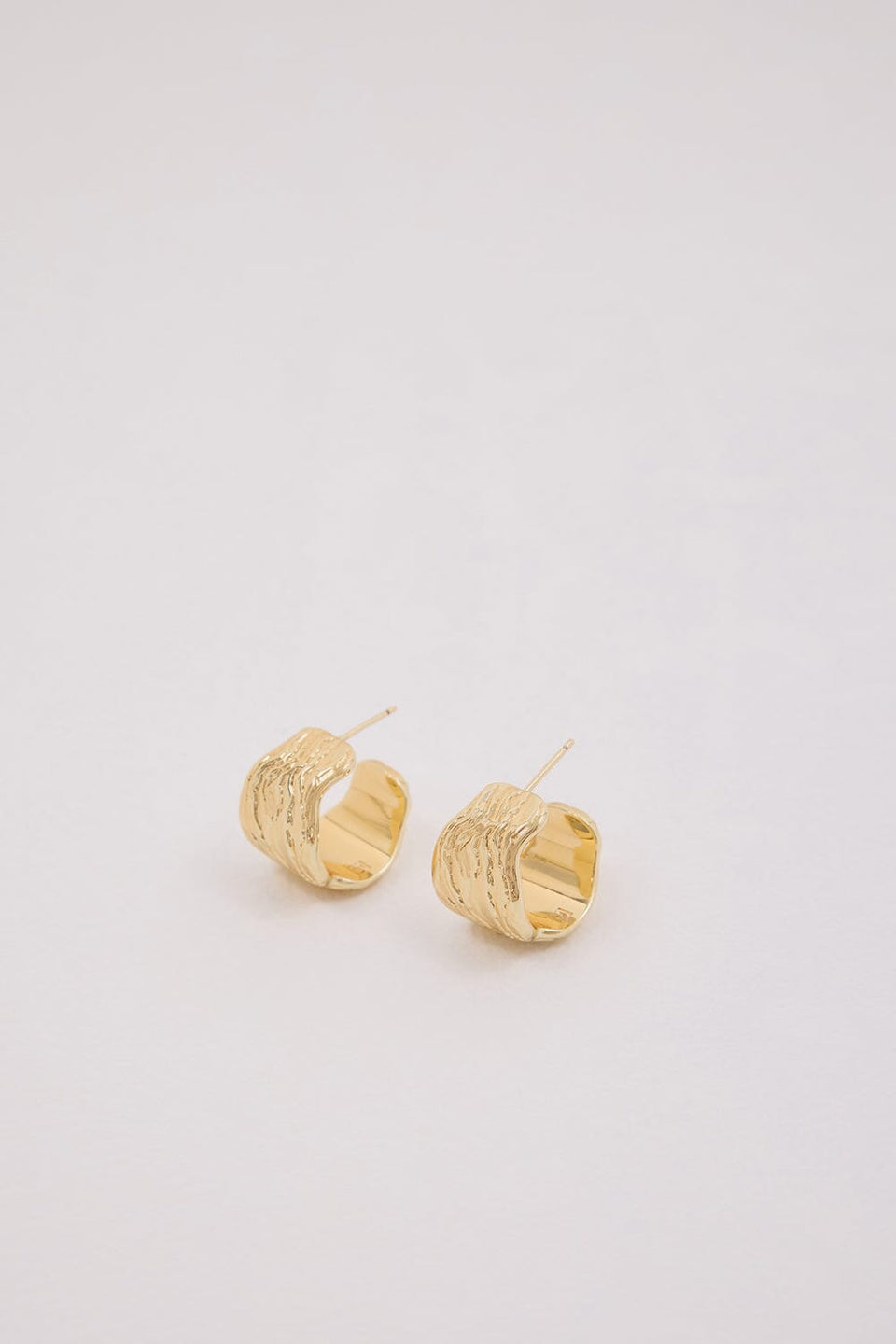F+H GOLD OYSTER SHELL HOOPS Accessories DISSH Boutiques 