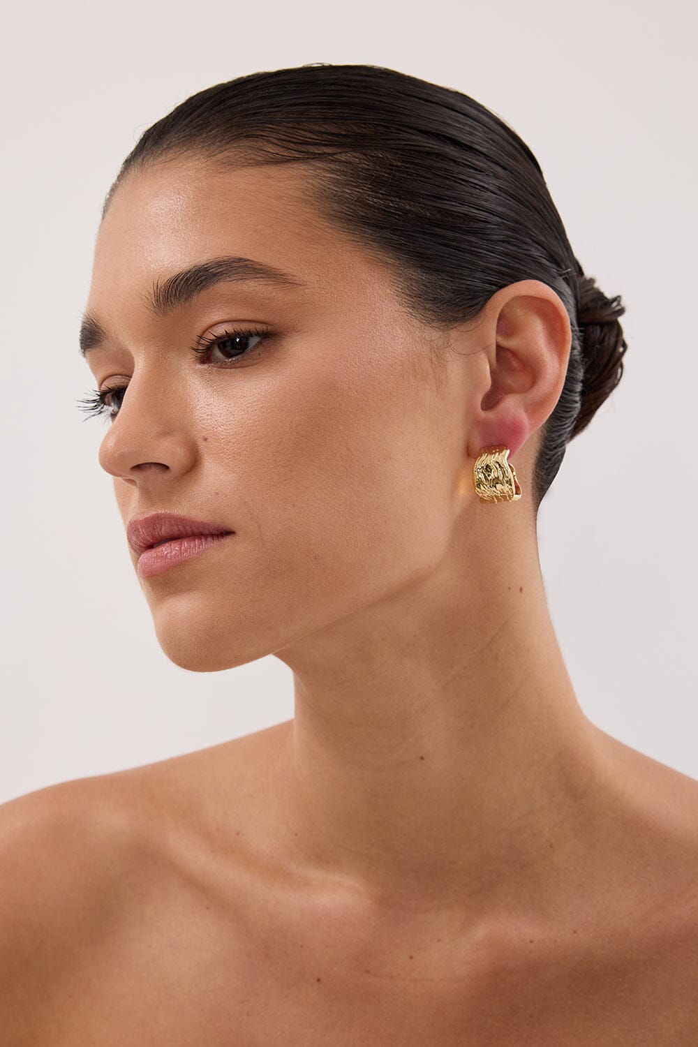 F+H GOLD OYSTER SHELL HOOPS Accessories F+H STUDIOS 