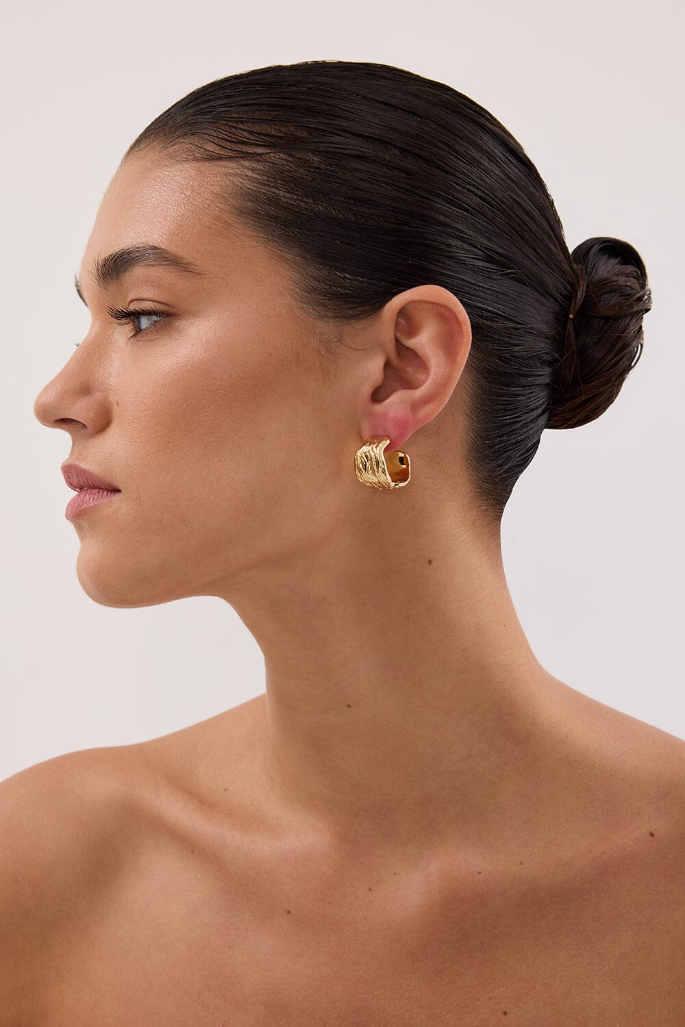 F+H GOLD OYSTER SHELL HOOPS Accessories F+H STUDIOS 