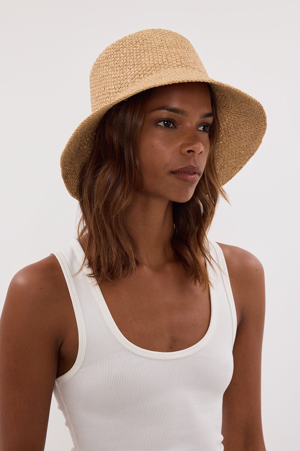 LACK OF COLOR ? REEF PINEAPPLE BUCKET HAT Accessories DISSH Boutiques 