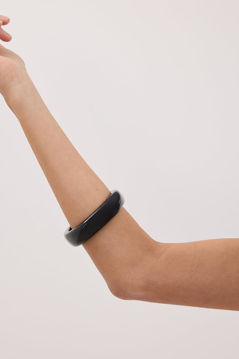 NOAH THE LABEL BLACK RESIN BANGLE Accessories NOAH THE LABEL 