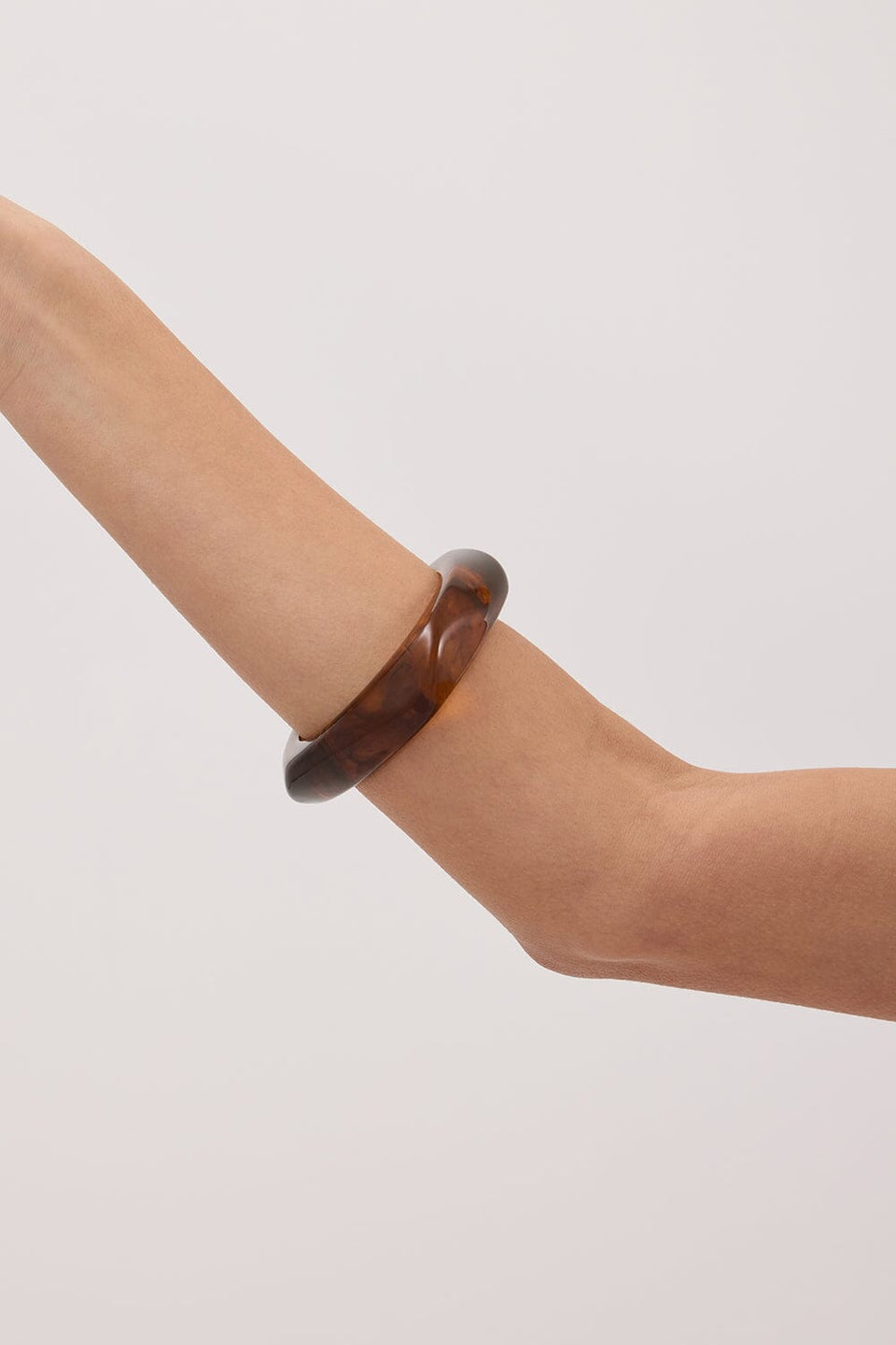 NOAH THE LABEL BROWN RESIN BANGLE Accessories NOAH THE LABEL 