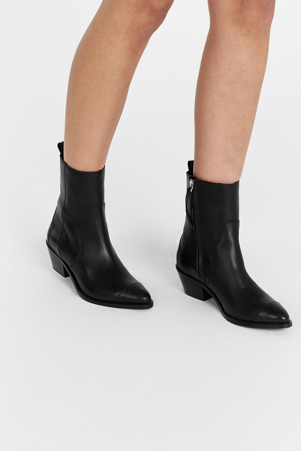 ALOHAS AUSTIN BLACK LEATHER BOOT Shoes DISSH Boutiques 